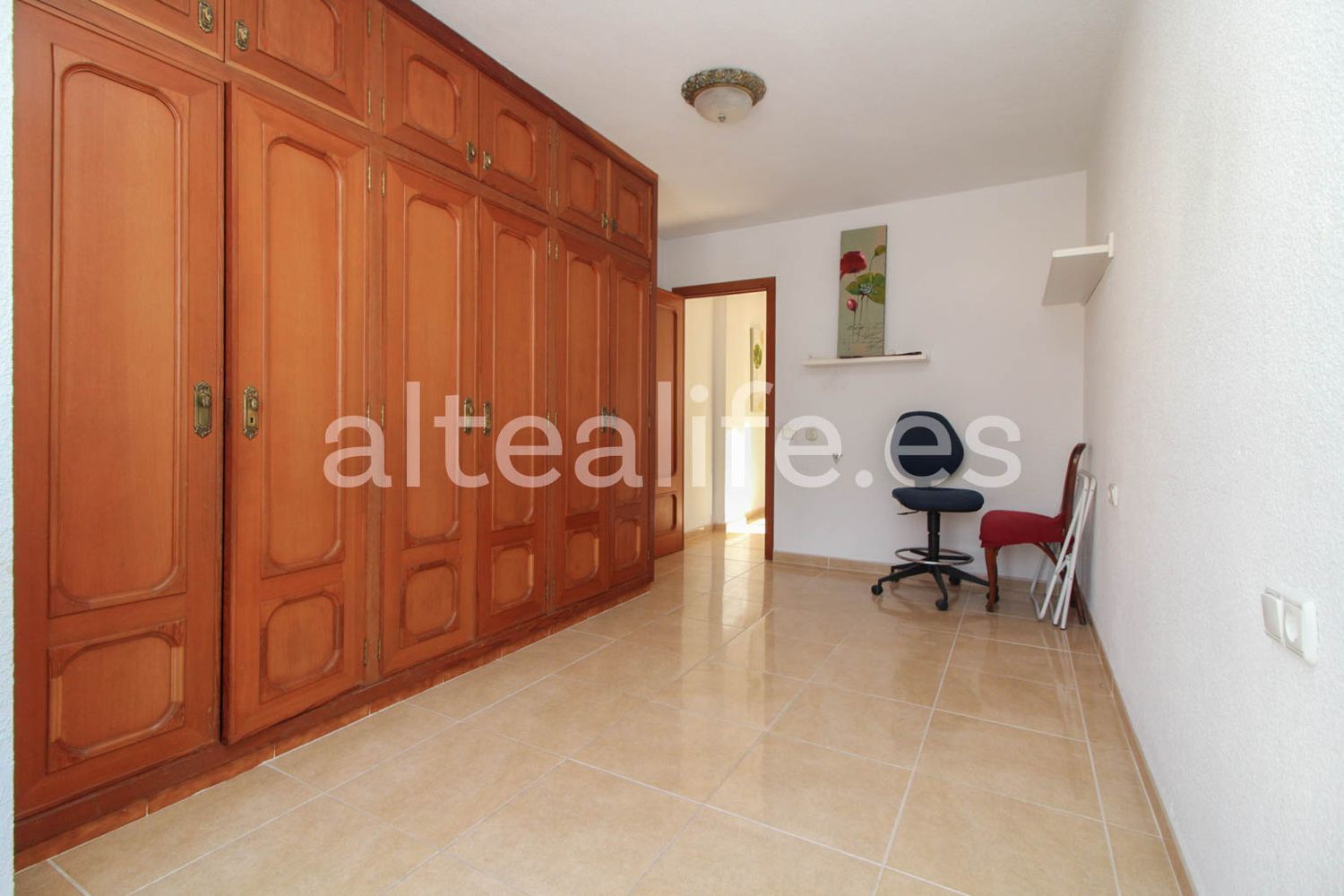 Apartment for sale on the seafront on the Mediterrani promenade, in Altea