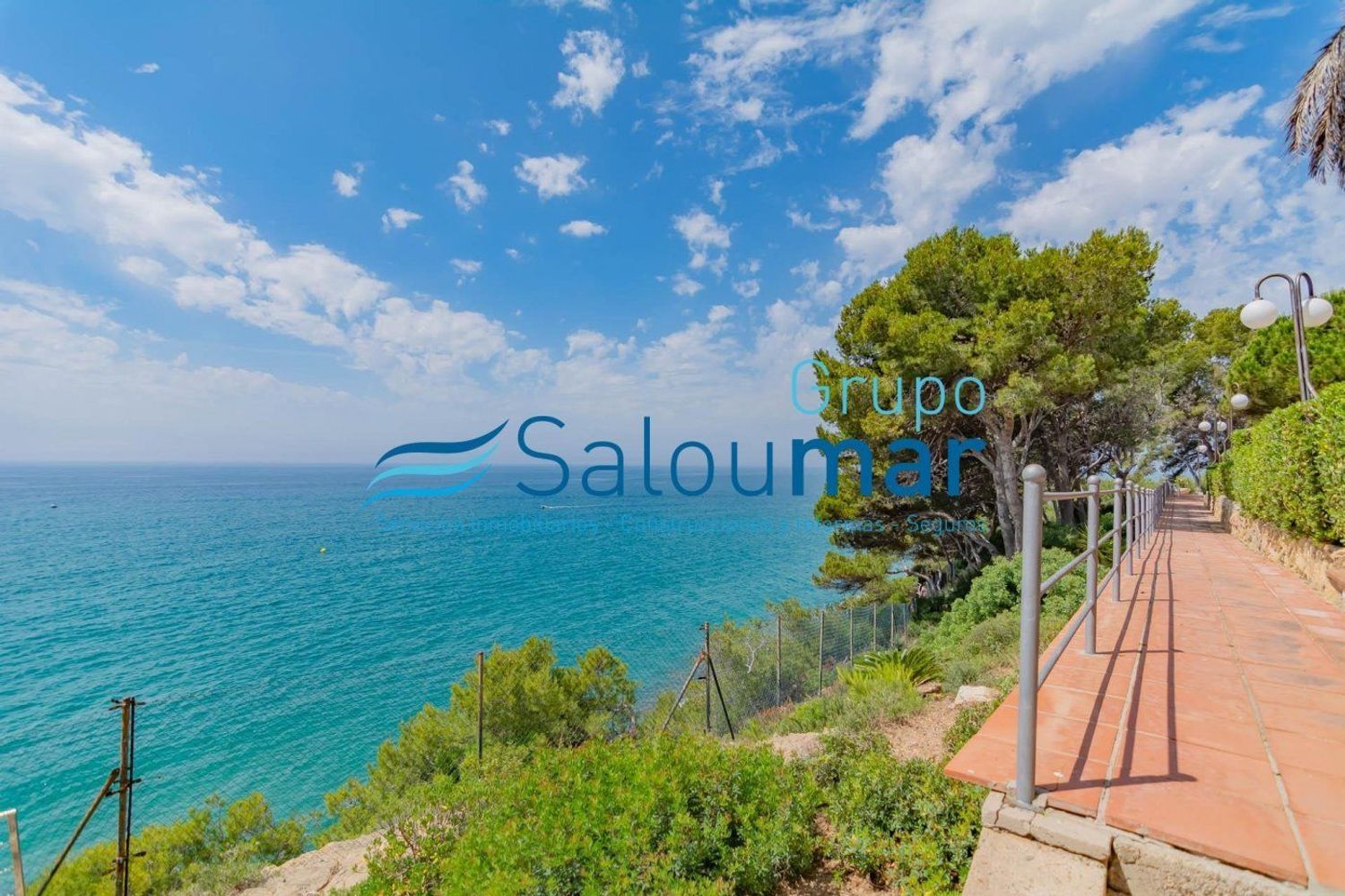 Townhouse for sale on the seafront on Carrer del Pas de la Mala Dona, in Salou