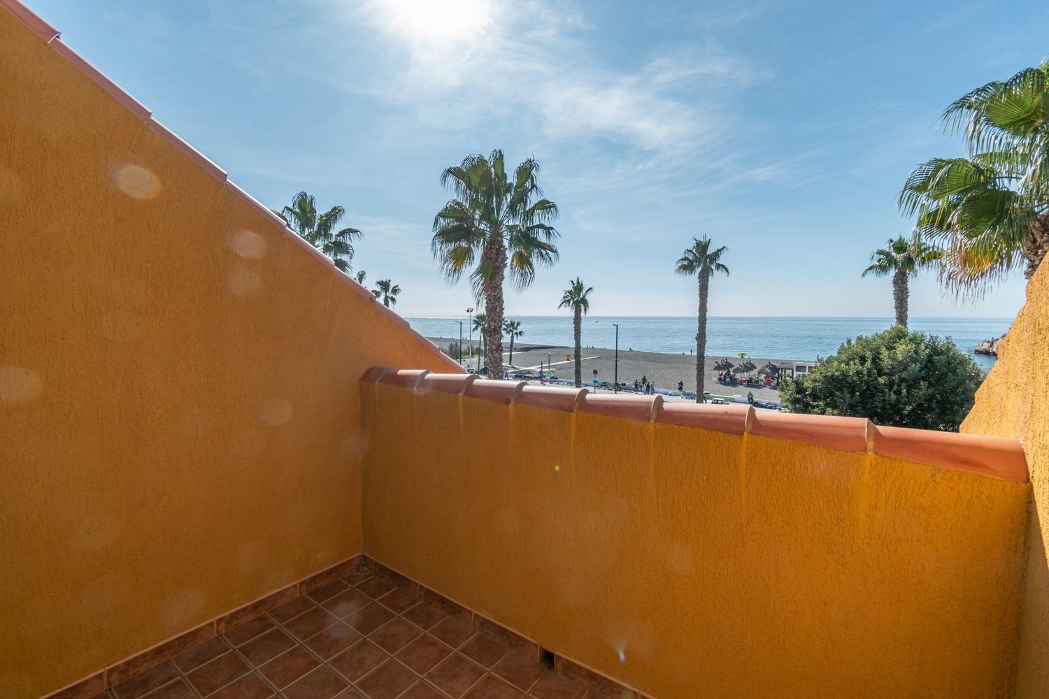 Duplex for sale on the seafront on the Paseo Marítimo, in Salobreña