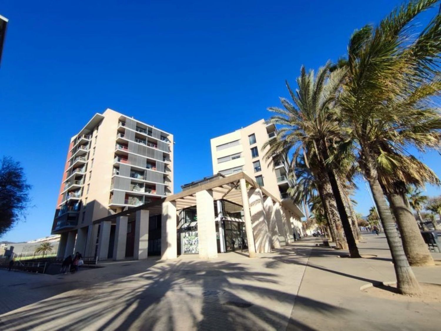 Apartment for sale on the seafront on the Paseo Maritimo, in Badalona