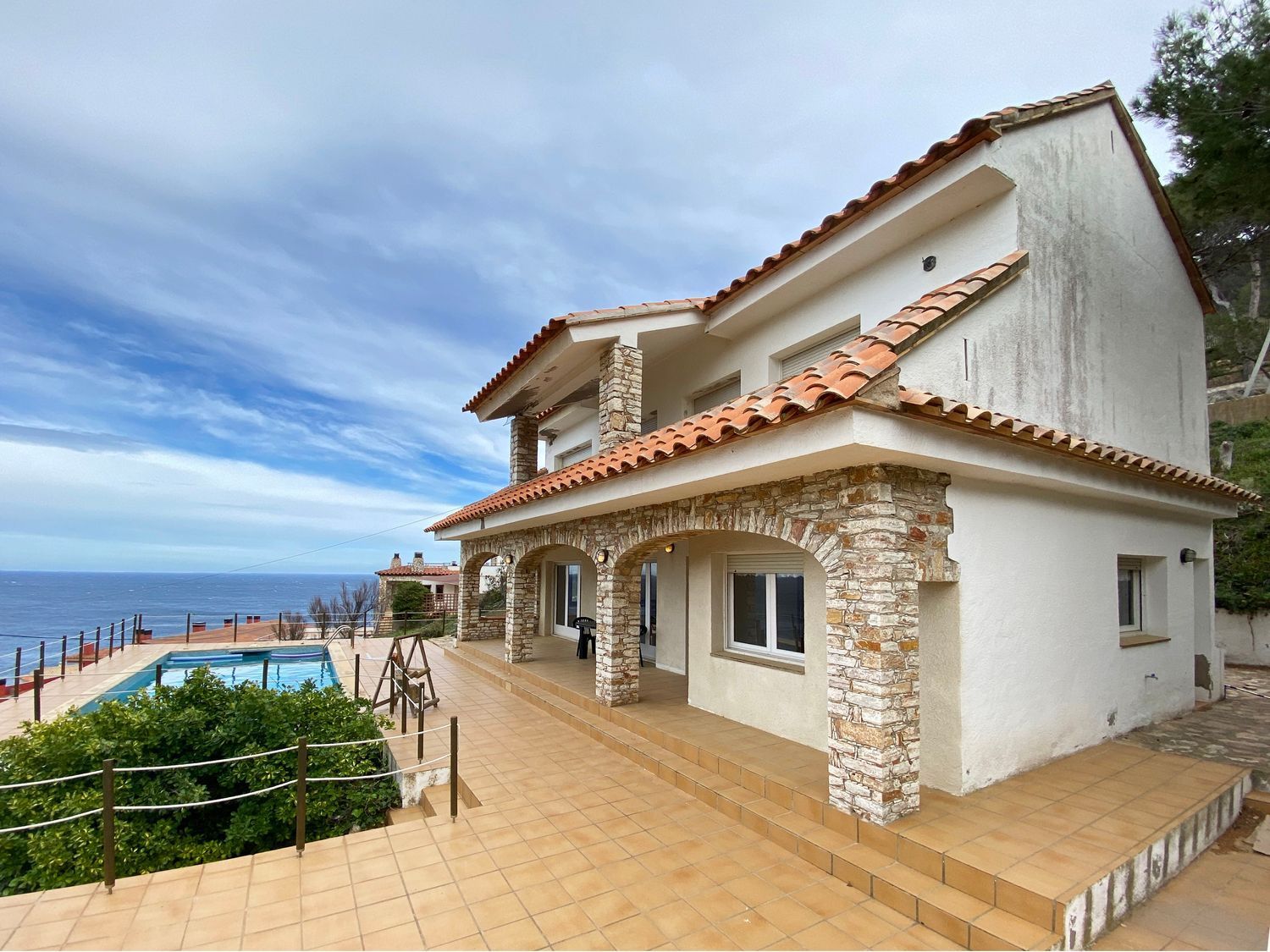 House for sale, on the seafront on Calle SA NAu Perduda, in Begur