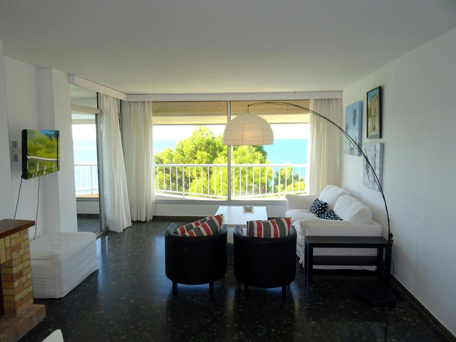 Flat in front of the sea in Brussel-les Street, in Playa dels Pilons/Capellanes in Salou