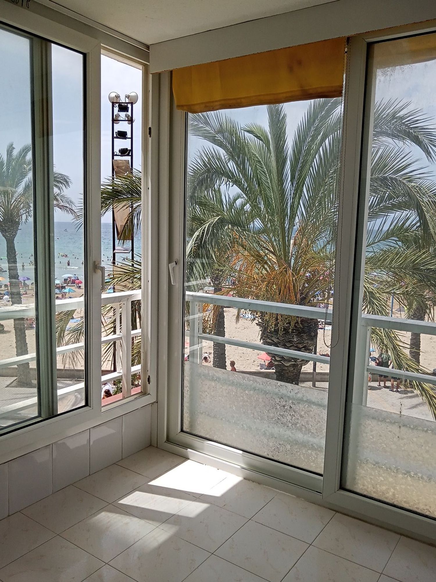 Duplex on the seafront in Calle Bruselas, in Playa de Levante, Salou