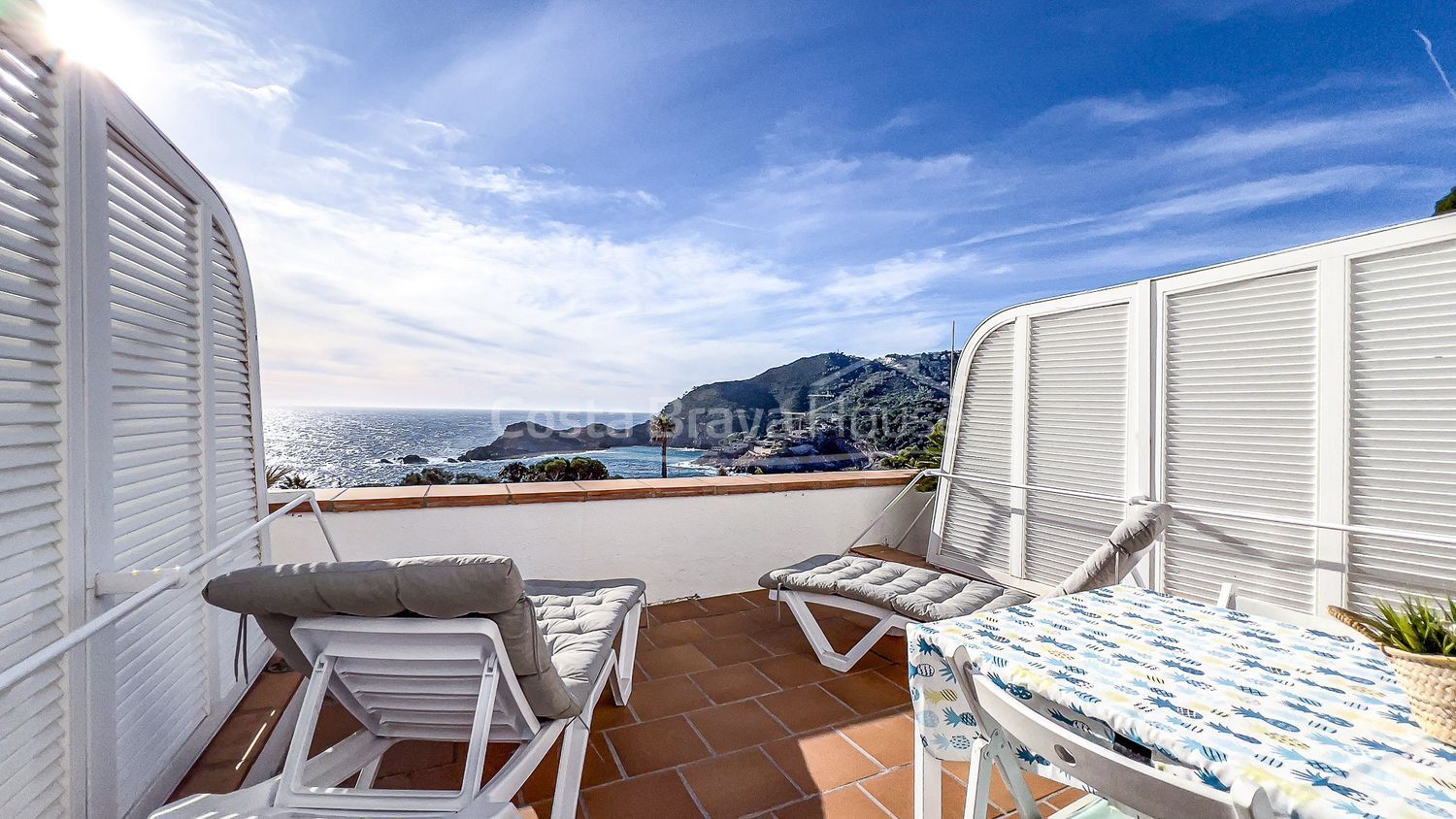 Apartment for sale, in first line of sea in Cap de Sal Street, in Begur