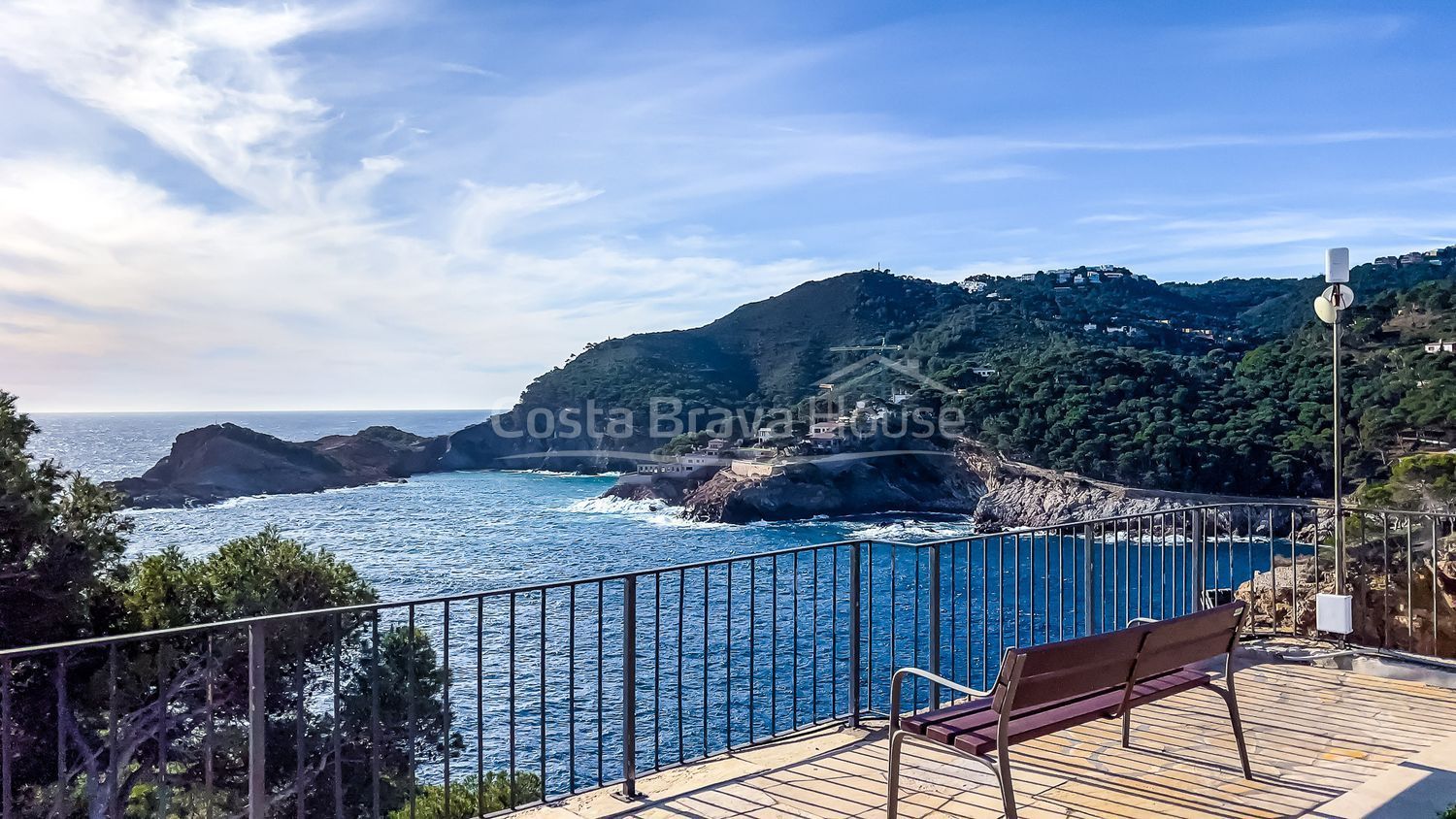 Apartment for sale, in first line of sea in Cap de Sal Street, in Begur