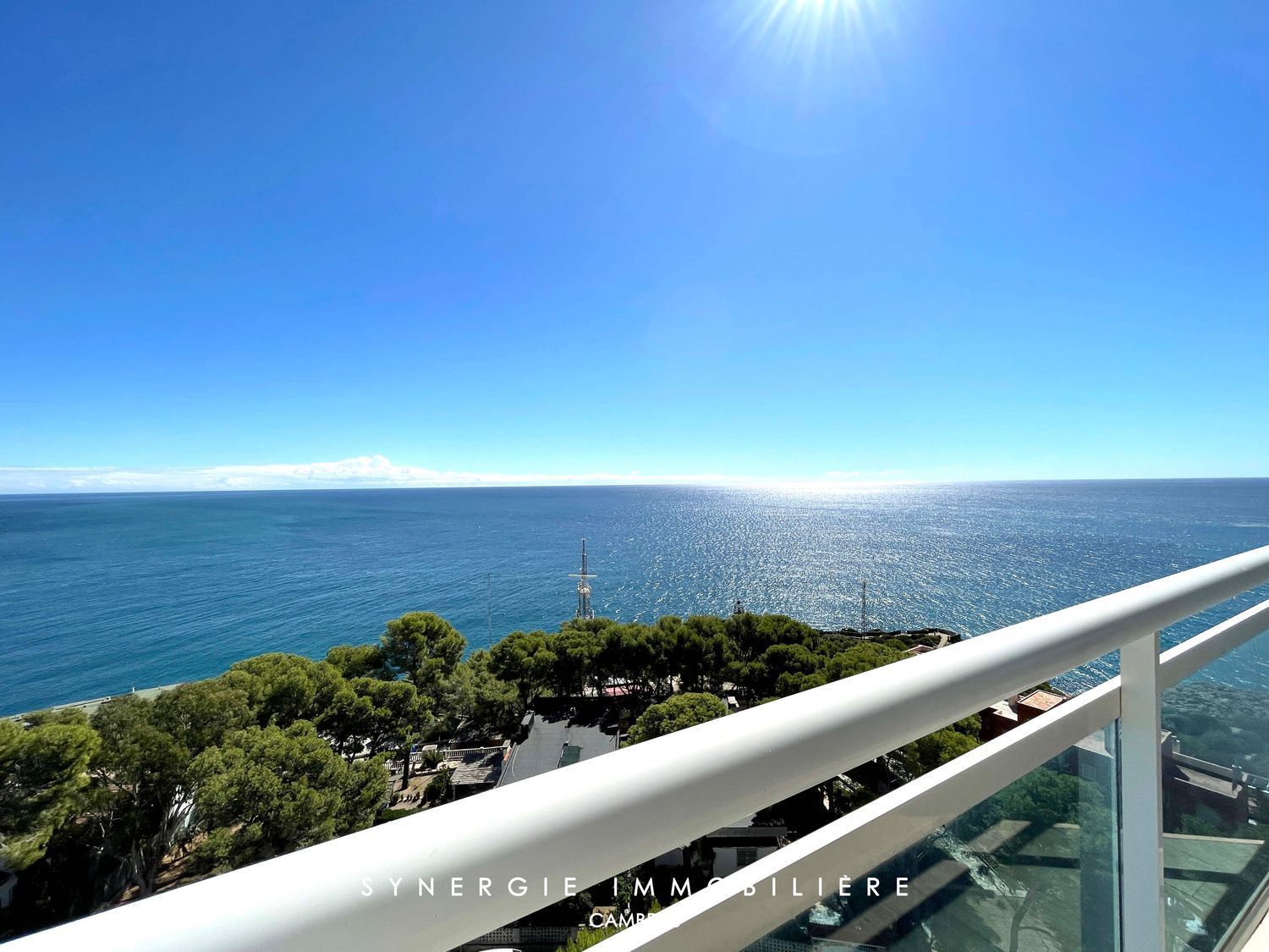 Apartment for sale, in first line of sea in Roca Peixera, in Salou