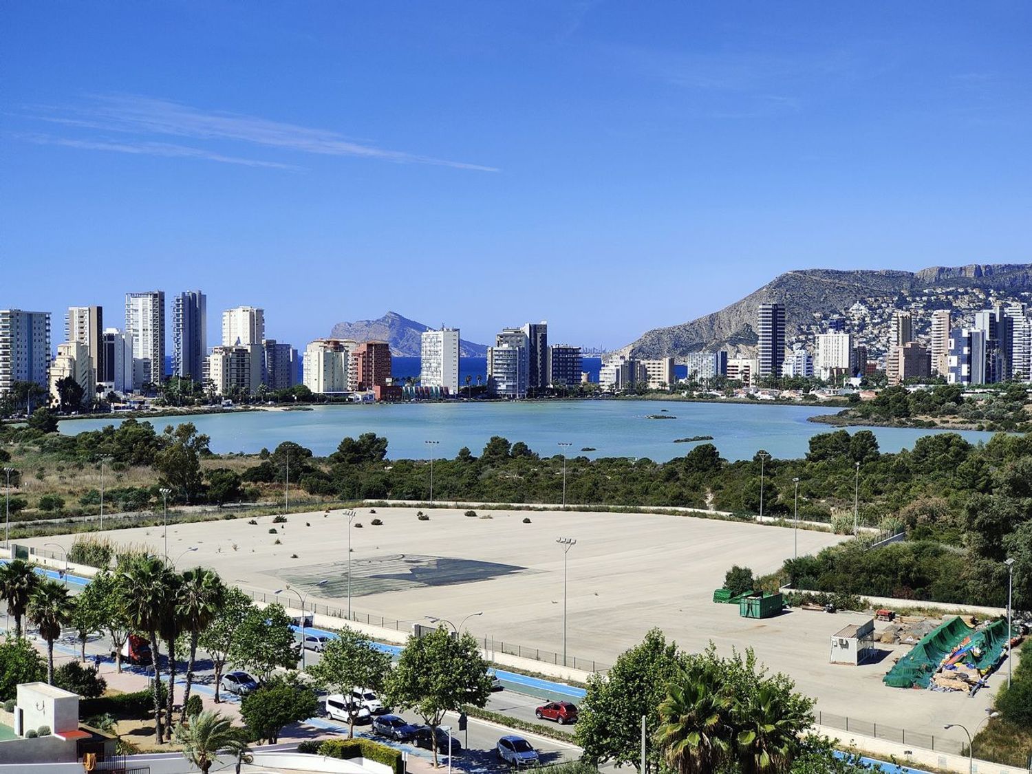 Ático en venta, en primera linea de mar en playa La Fossa, en Calpe