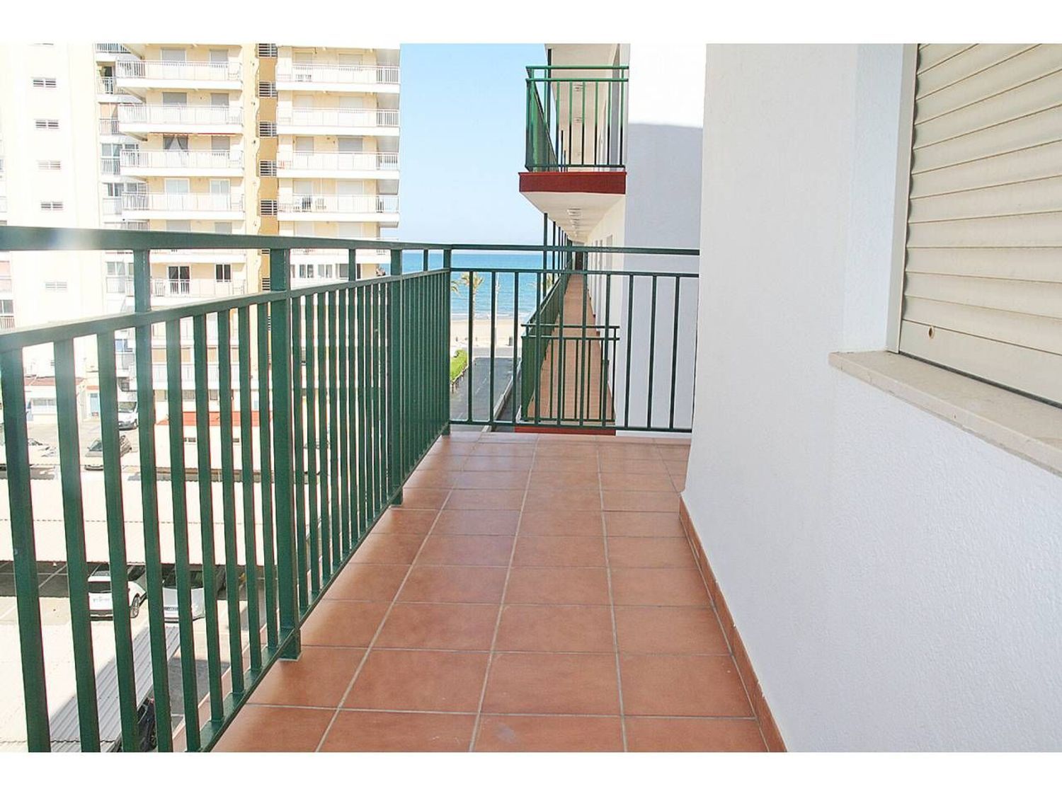 Apartment for sale, in first line of sea in Avenida Papa Luna, in Peñiscola.