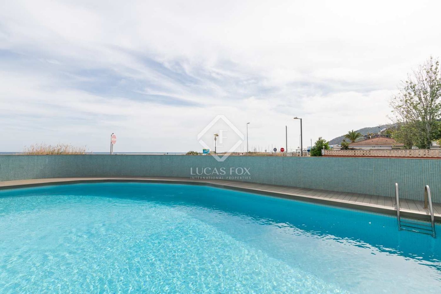 Pis en venda, a primera línia de mar al Passeig Maritimo, a Castelldefels