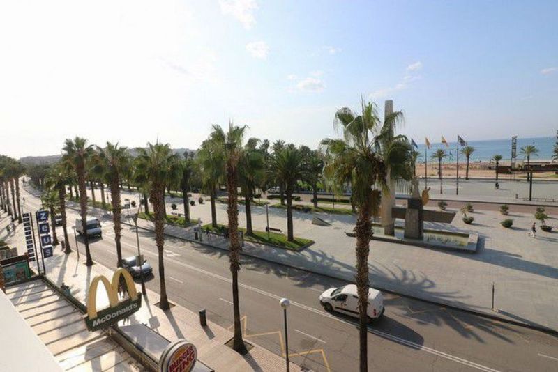 Pis en venda Salou, Tarragona. Ref: 3513. Addurno.com