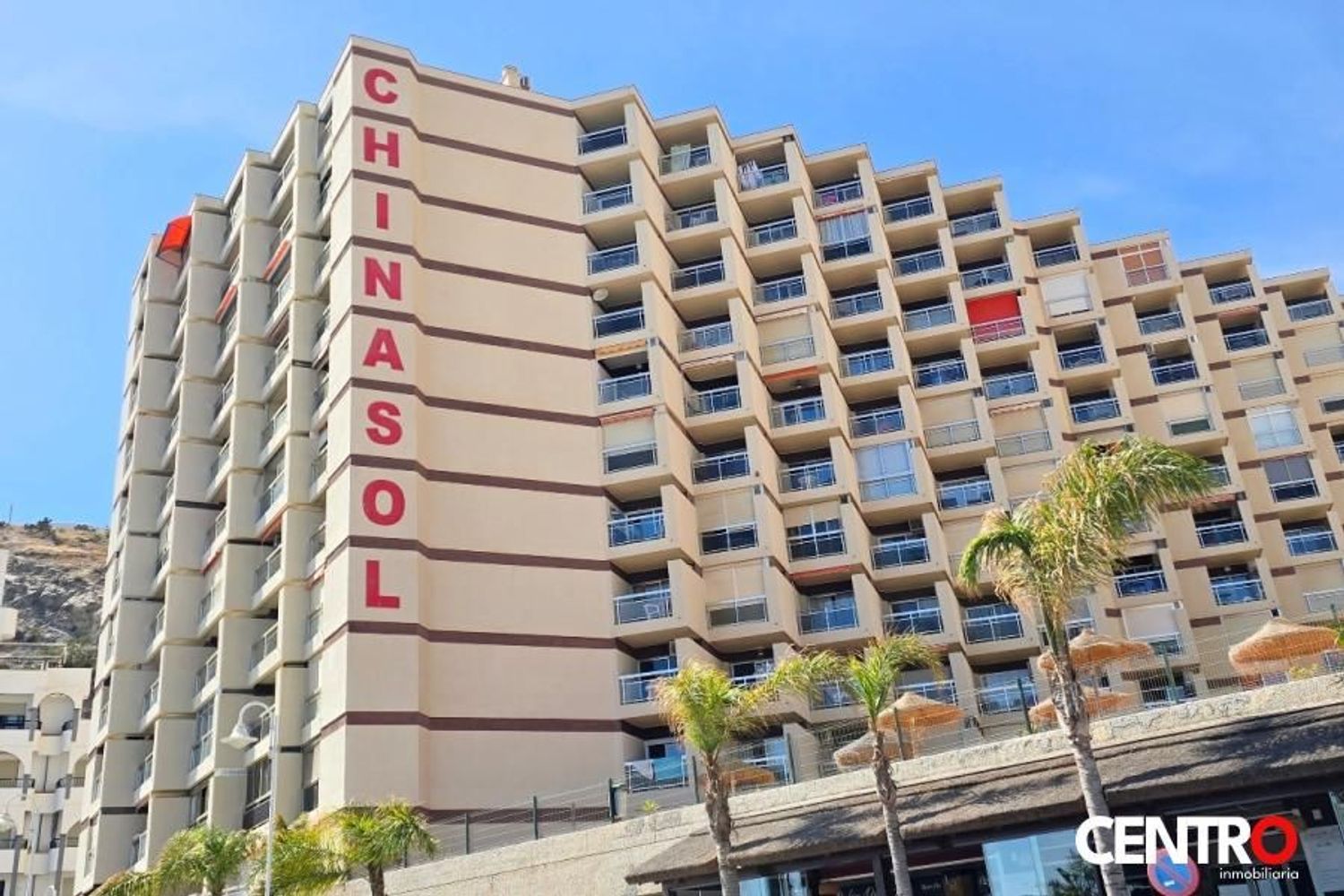 Apartamento para comprar, em primeira linha de mar no Paseo San Cristóbal, em Almuñecar.