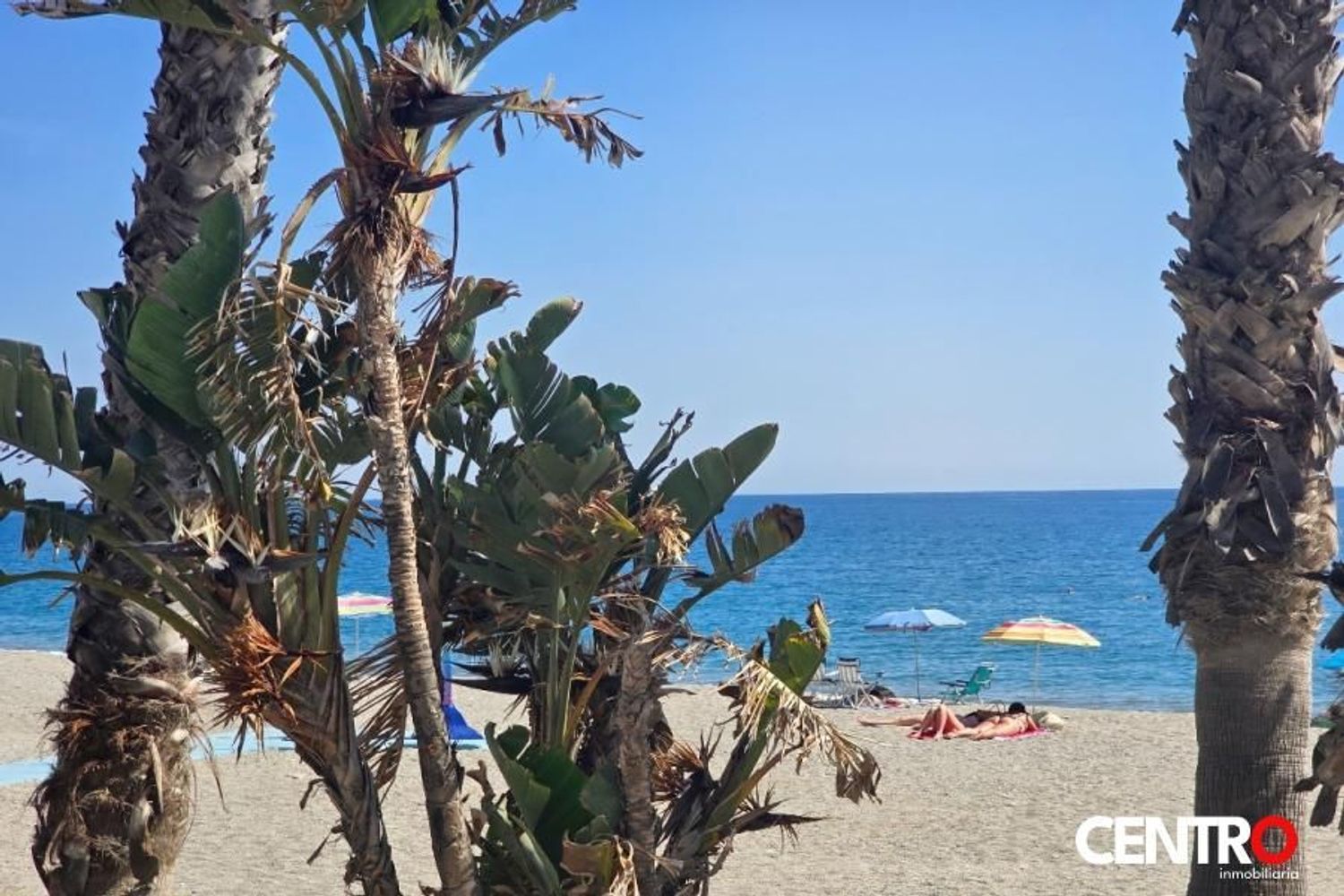 Pis en venda, a primera línia de mar a Passeig San Cristóbal, a Almuñecar.