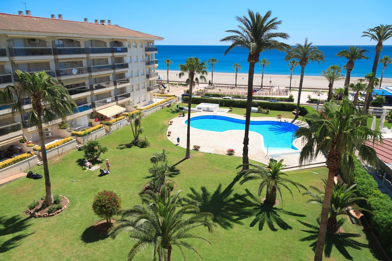 Apartamento à venda, em frente ao mar, carrer de la Baixada platja cristal, em Mont-Roig del Camp.