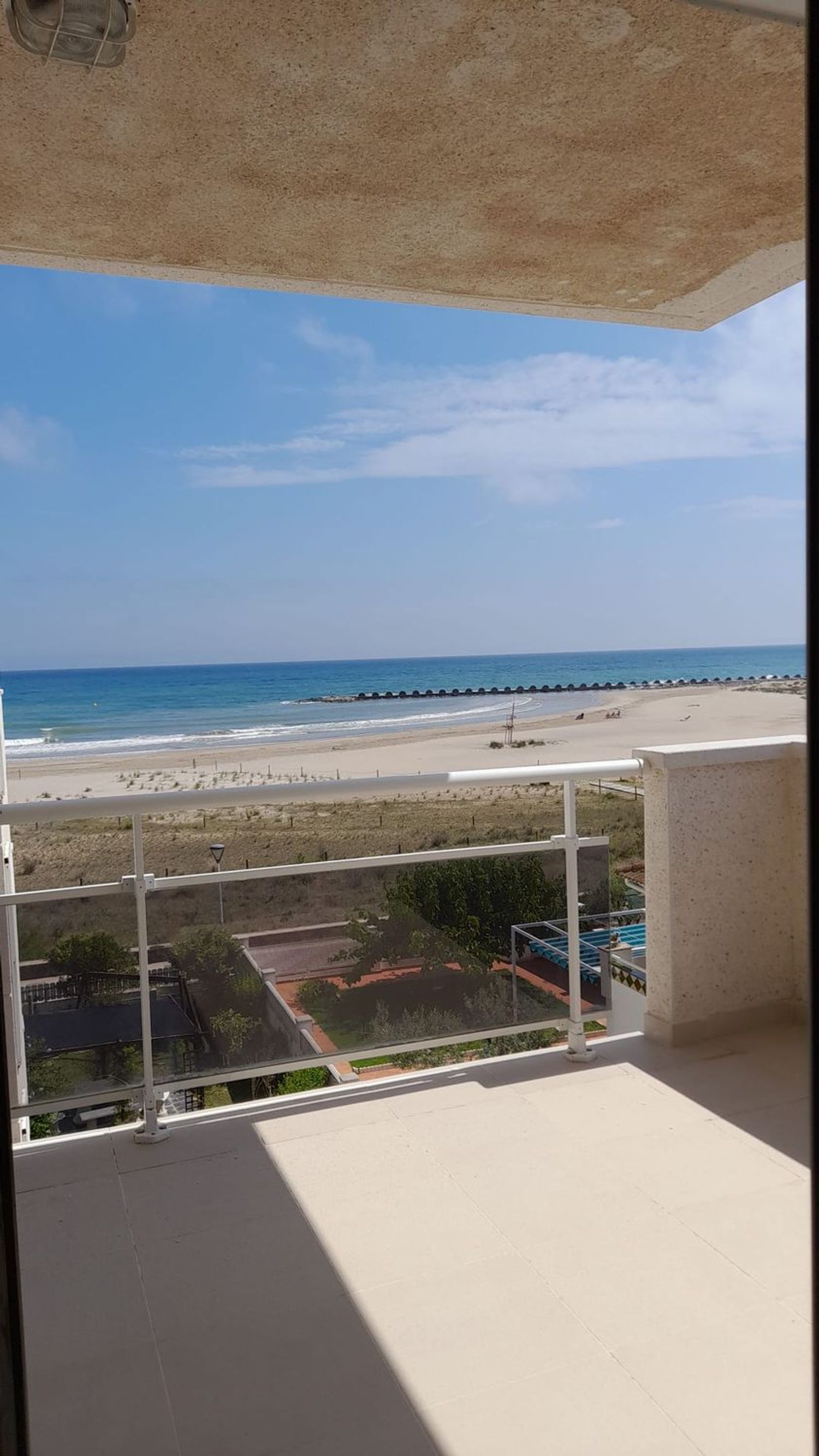 Penthouse for sale, in first line of sea in Avenida de Tarragona. in Cunit