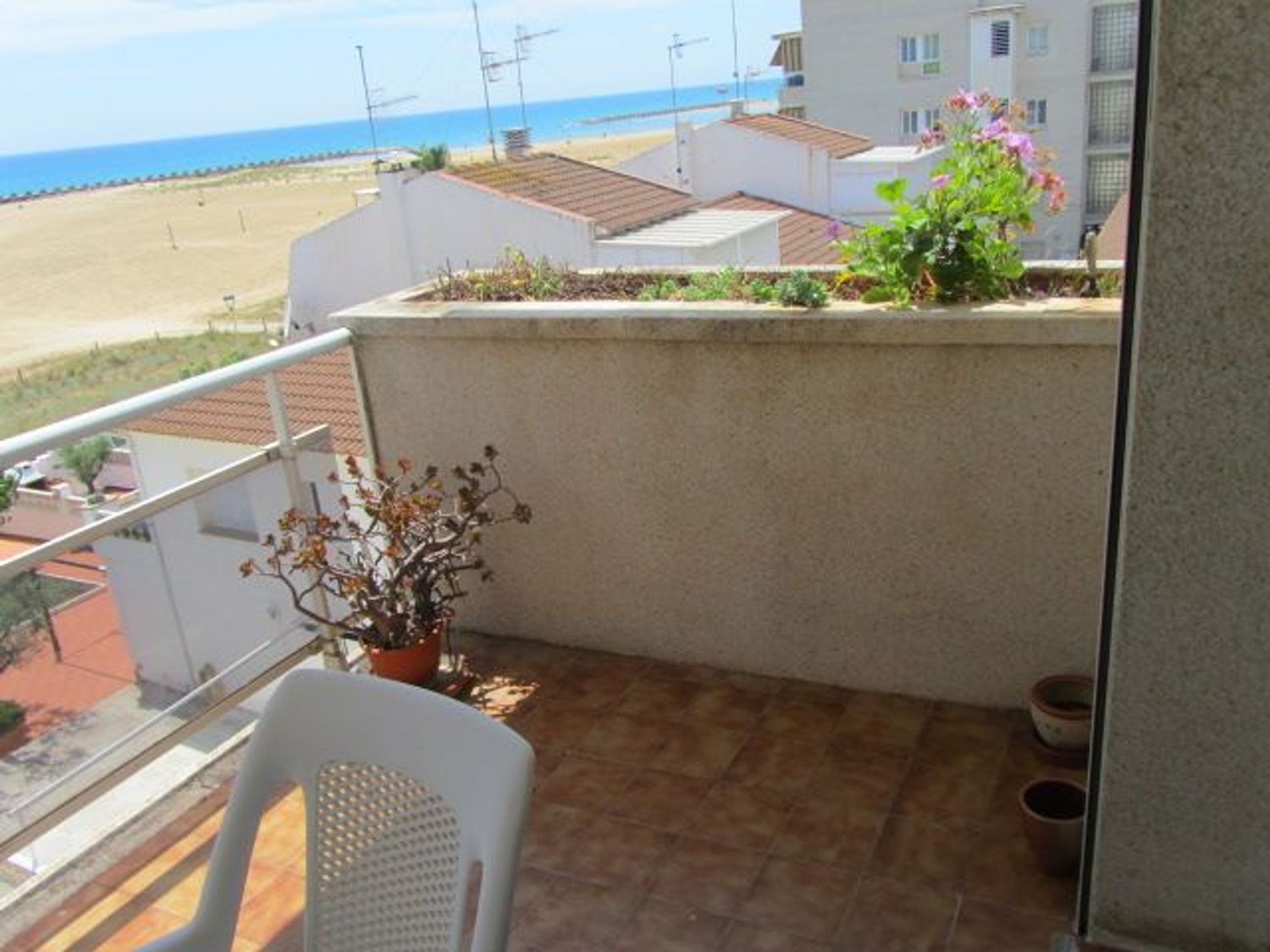 Penthouse for sale, in first line of sea in Avenida de Tarragona. in Cunit