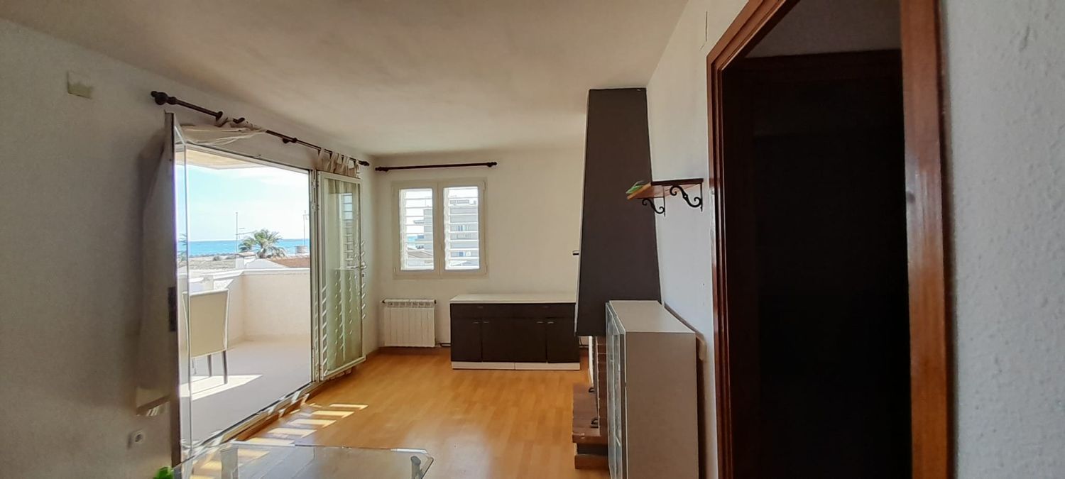 Penthouse para venda, em primeira linha de mar na Avenida de Tarragona. em Cunit