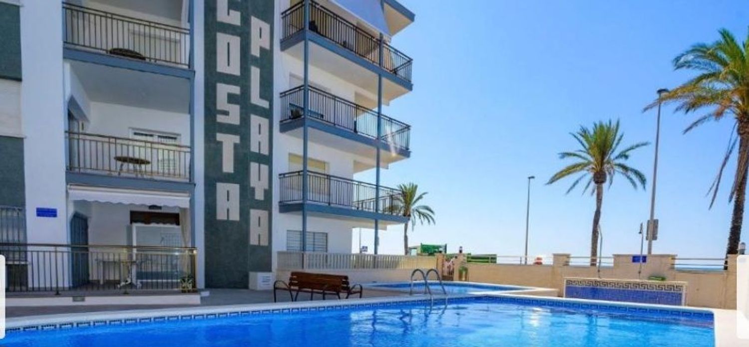 Piso en venta, en primera linea de mar en paseo marítim, en Cunit