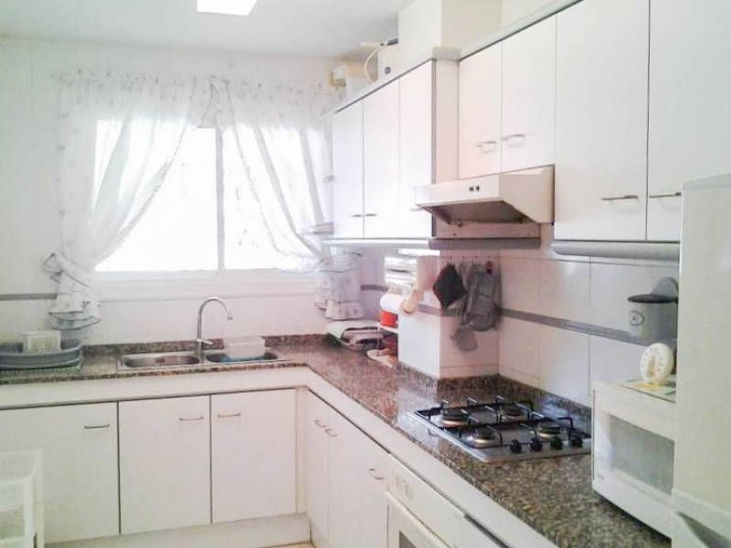 Apartamento para venda, em primeira linha de mar no bairro cunidor. em Cunit.