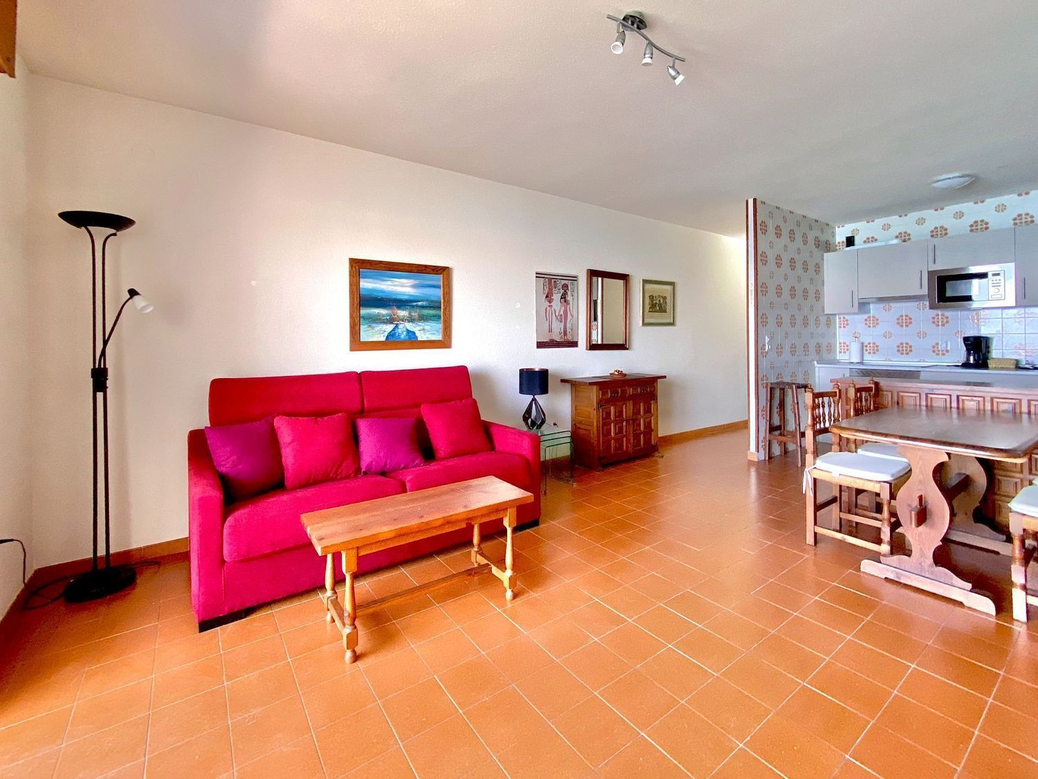 Apartment for sale, in first line of sea in Playa de la china, in Almuñécar.