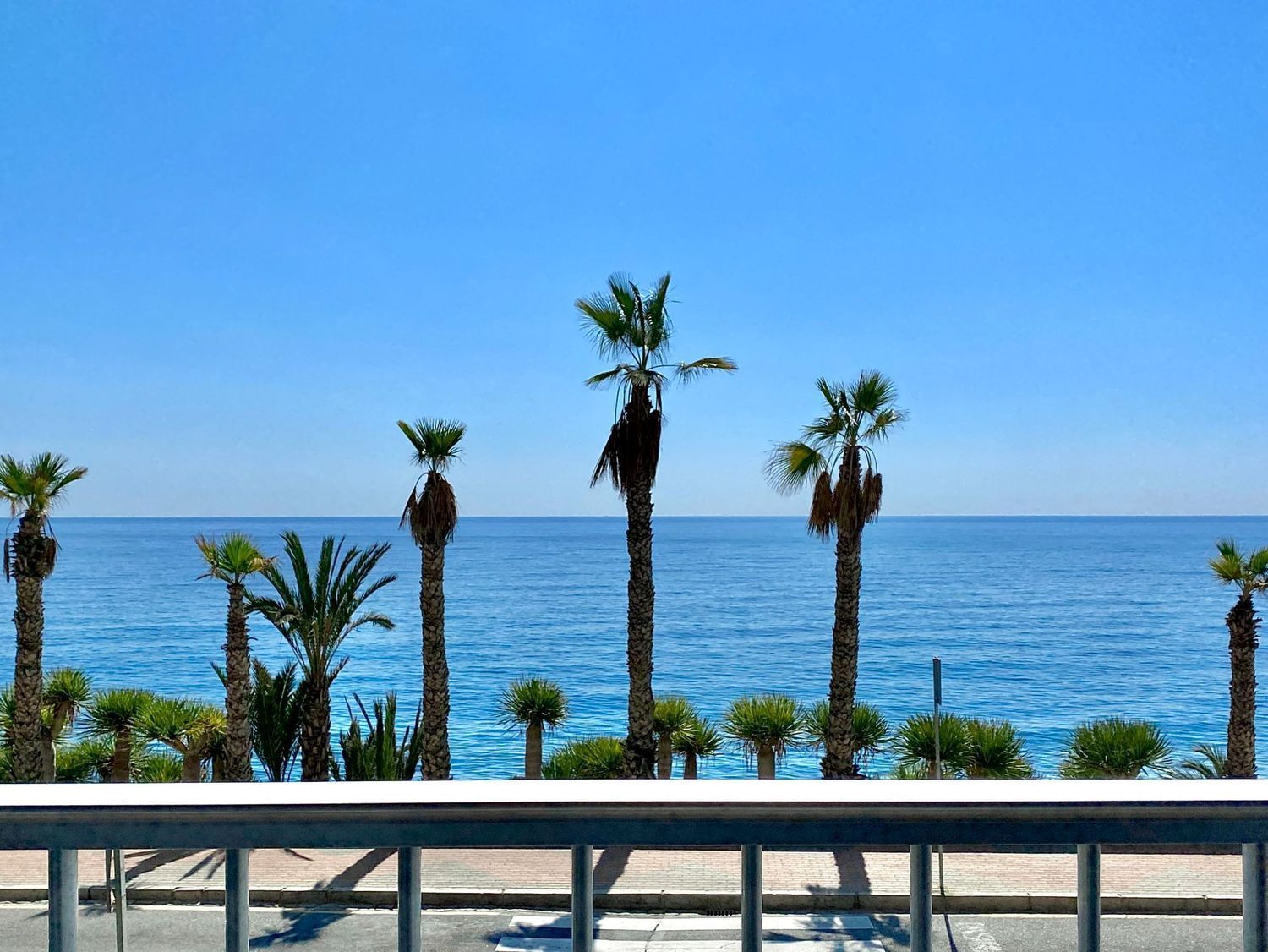 Apartment for sale, in first line of sea in cotobro, in Almuñécar.