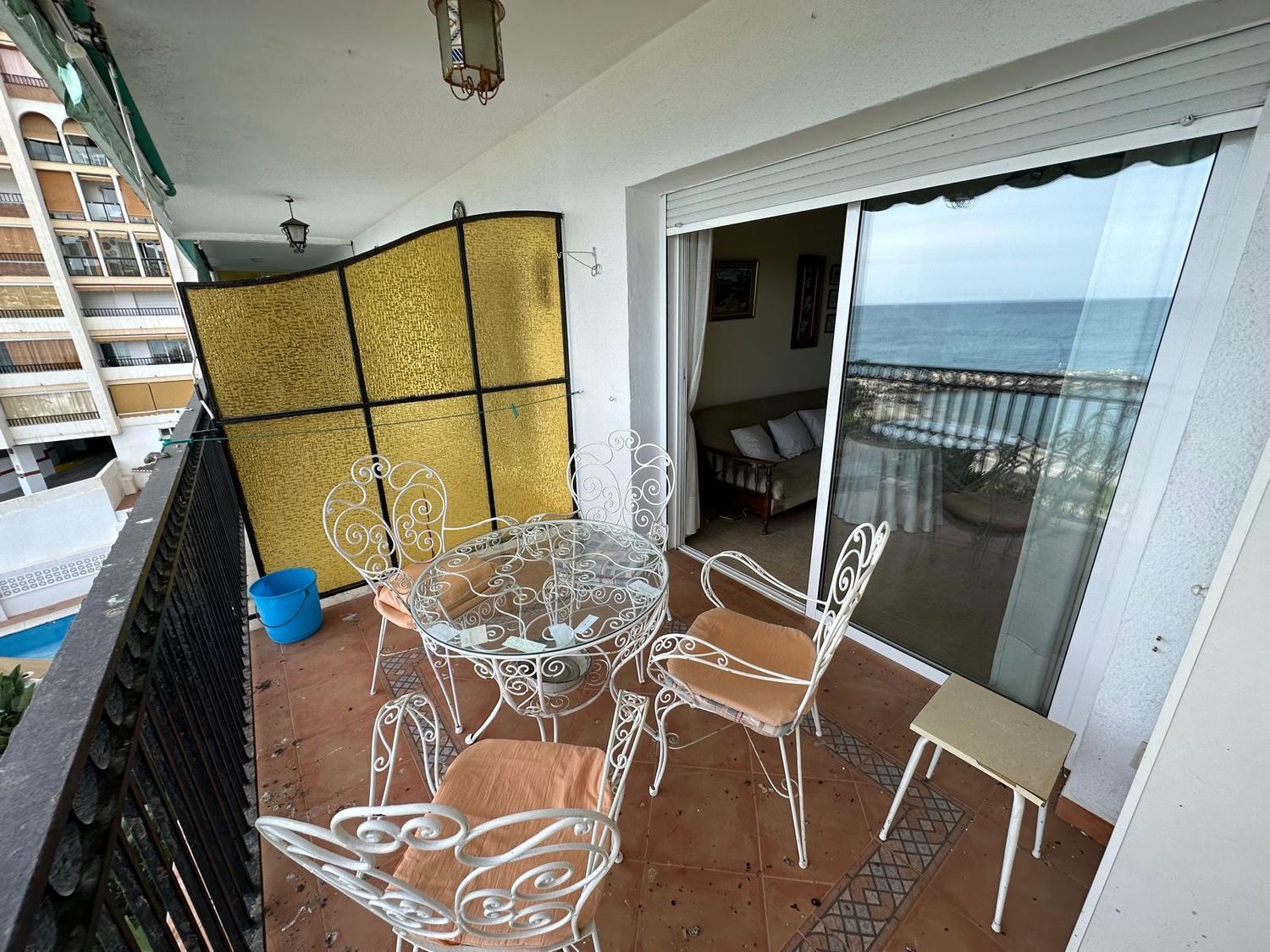 Apartamento para comprar, em primeira linha de mar no Paseo de Velilla, em Almuñecar.