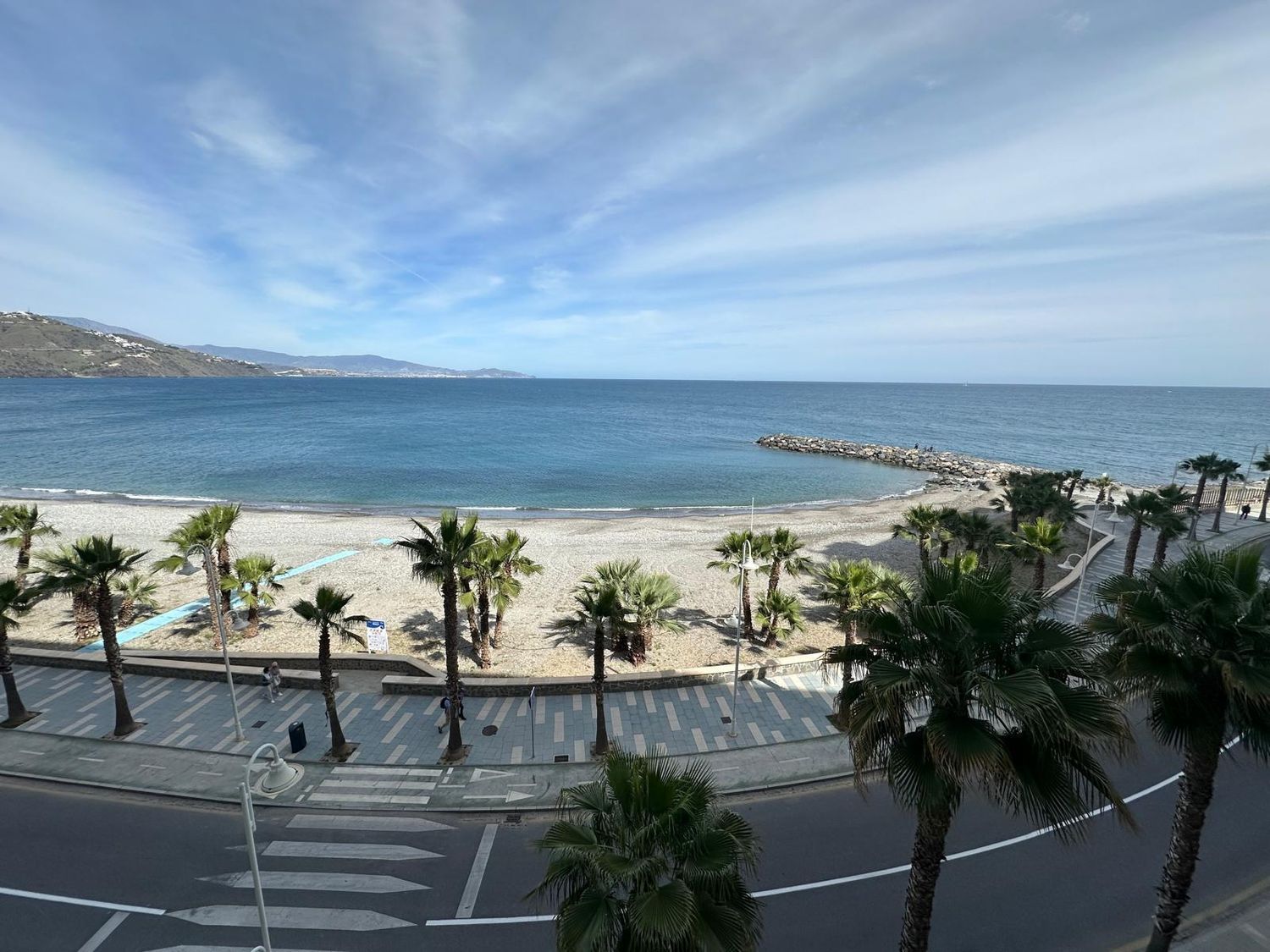 Pis en venda, a primera línia de mar a Passeig de Velilla, a Almuñecar.