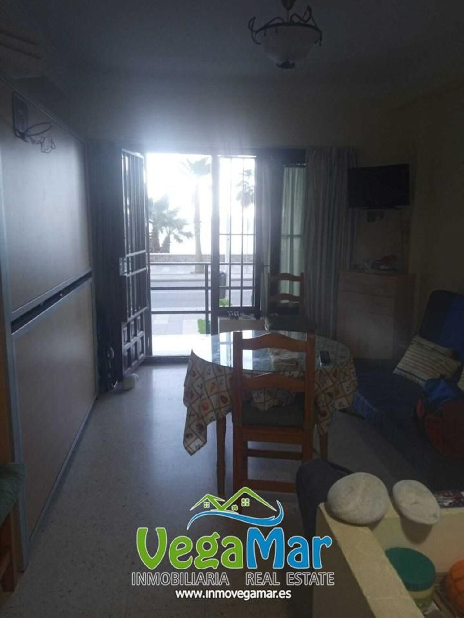 Apartamento para comprar, em primeira linha de mar no Paseo de Velilla, em Almuñecar.