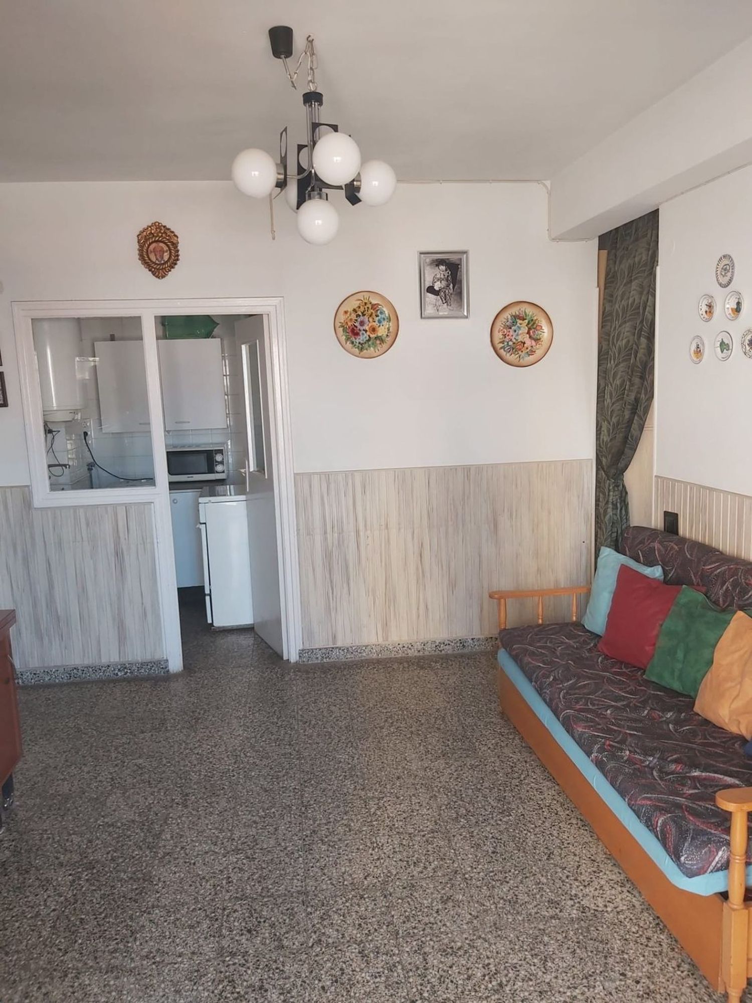 Apartamento para venda, em primeira linha de mar na Avenida Jaime, em El Campello.