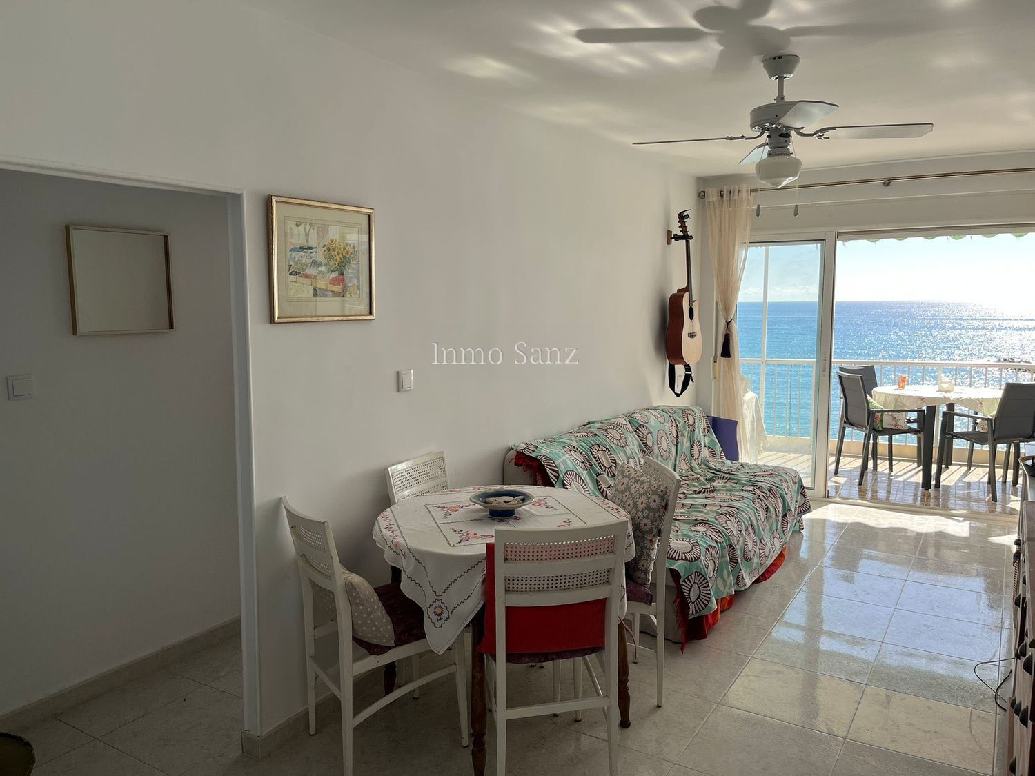 Apartment for sale, in first line of sea in Sant Vicent street, in El Campello.