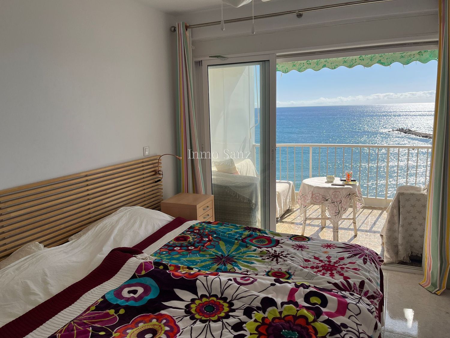 Apartment for sale, in first line of sea in Sant Vicent street, in El Campello.