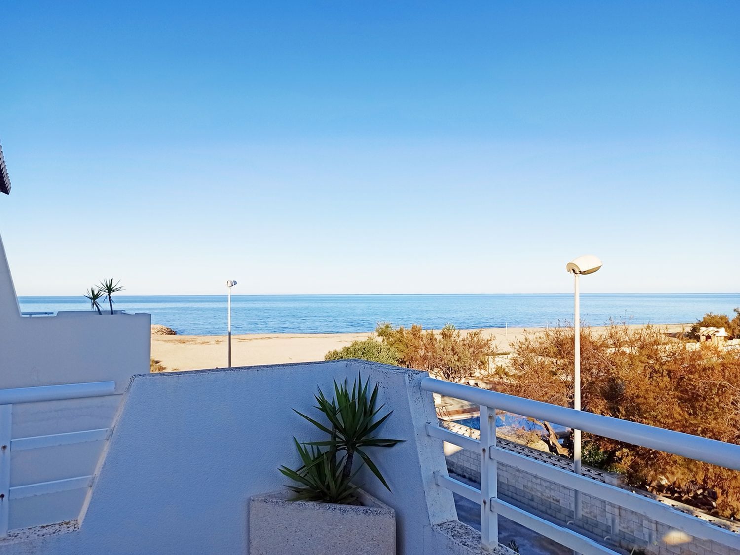 Terraced house for sale, in first line of sea in Devesses, in Denia.