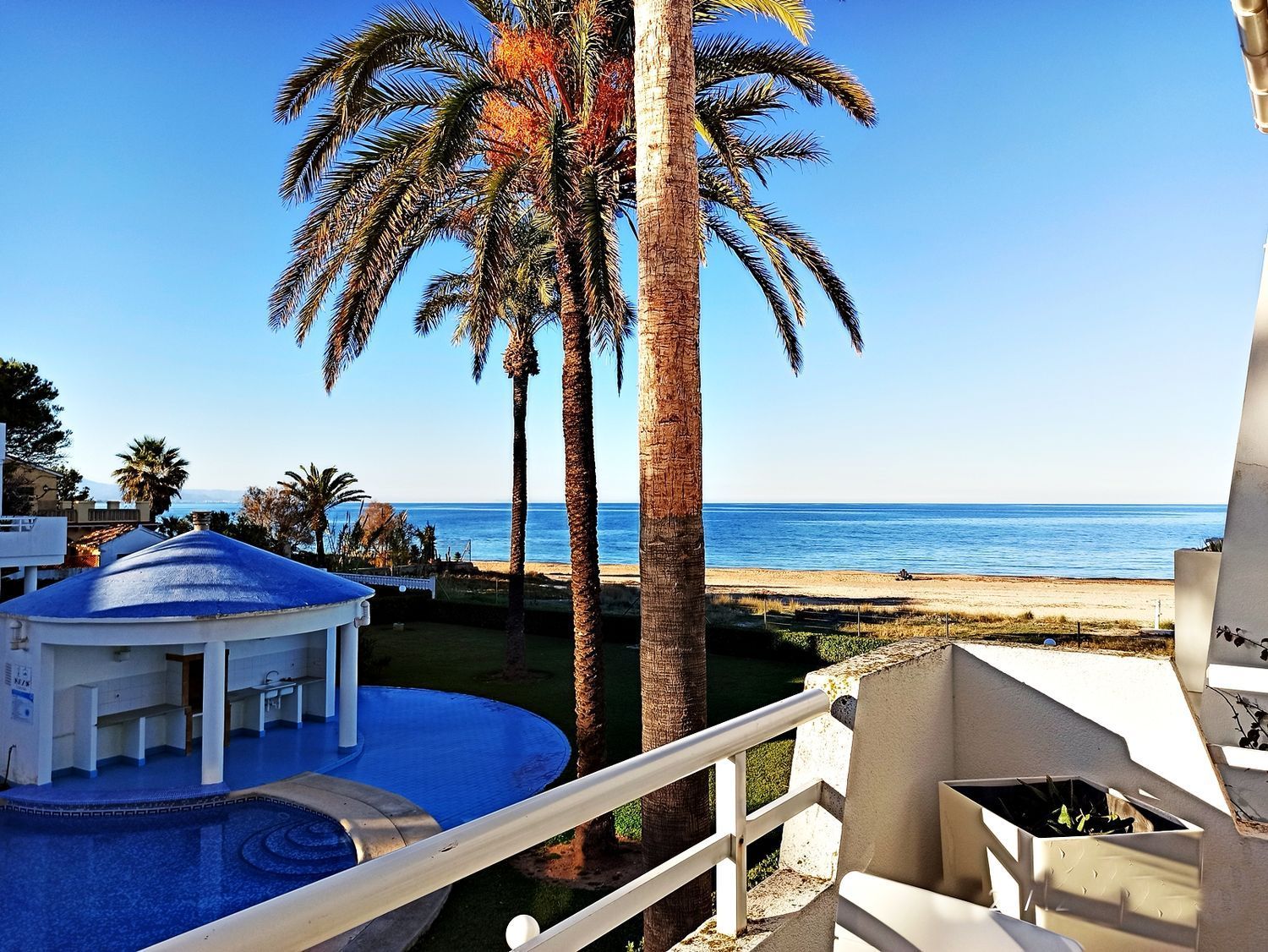 Terraced house for sale, in first line of sea in Devesses, in Denia.