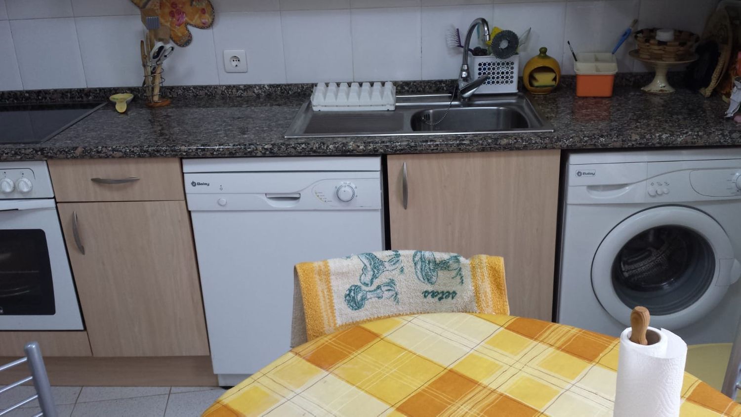 Chalet adosado en venta, en primera linea de mar en Via Augusta, en L'Hospitalet de l'Infant