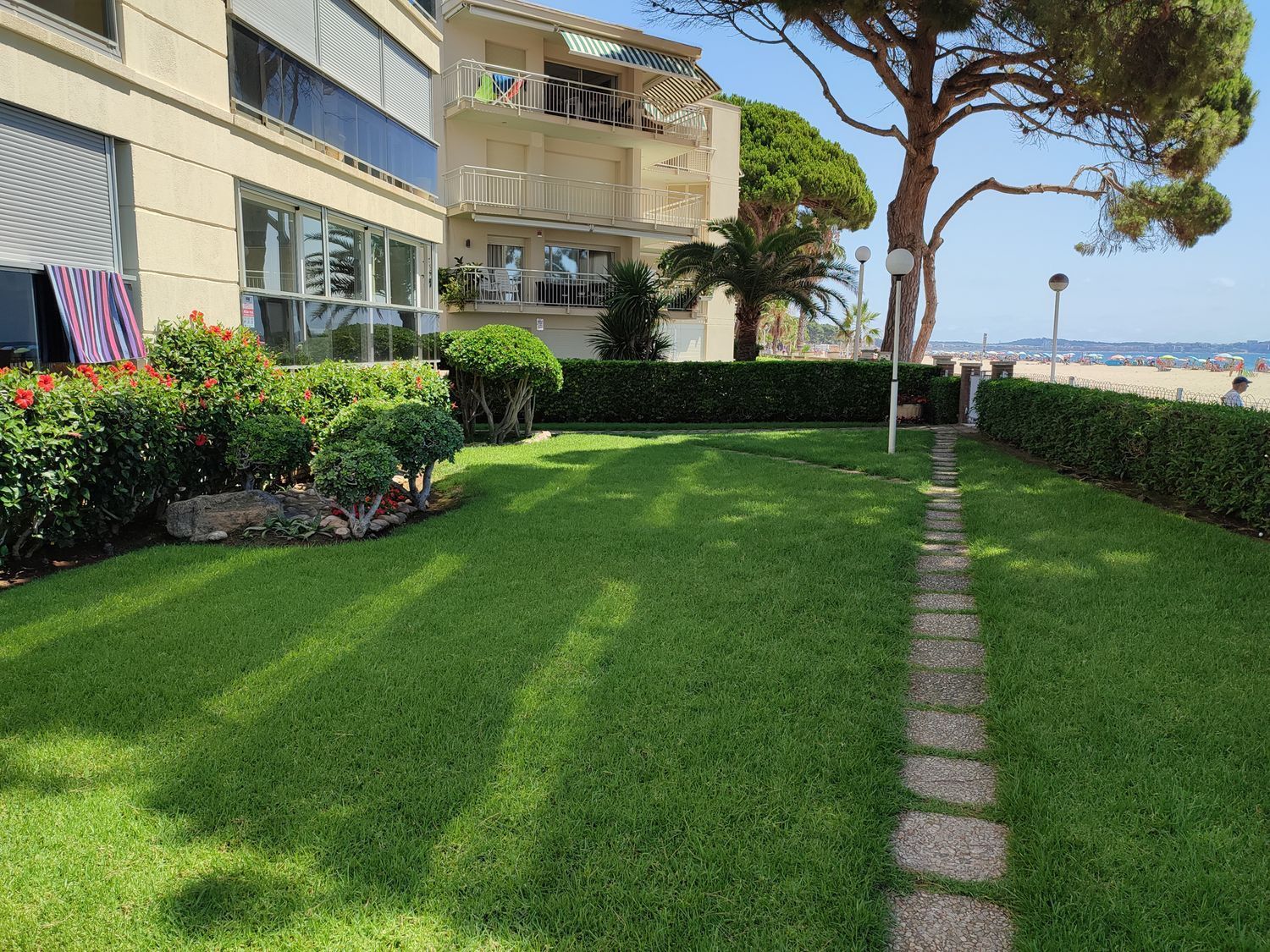 Apartment for sale, in first line of sea in avenida de la diputació, in Cambrils.