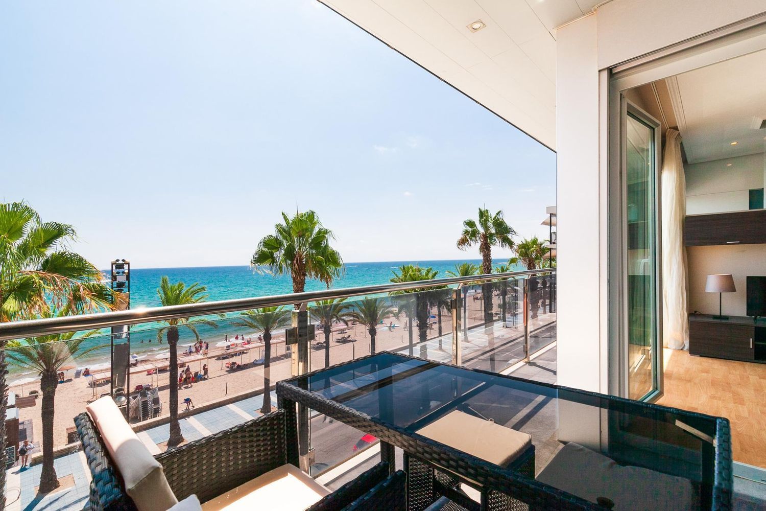 Apartment for sale, in first line of sea in Paseo de Miramar, in Salou.