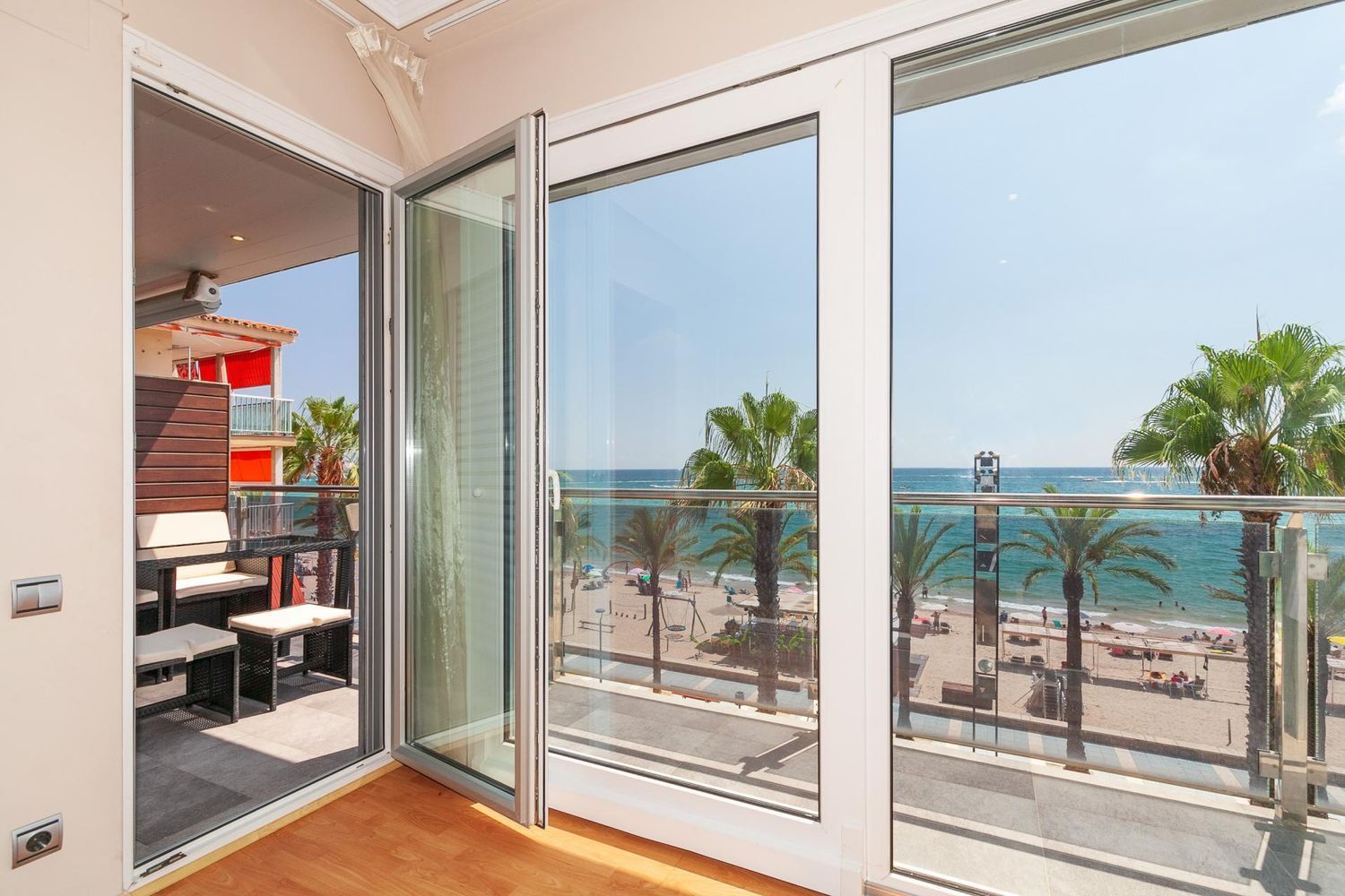 Apartment for sale, in first line of sea in Paseo de Miramar, in Salou.