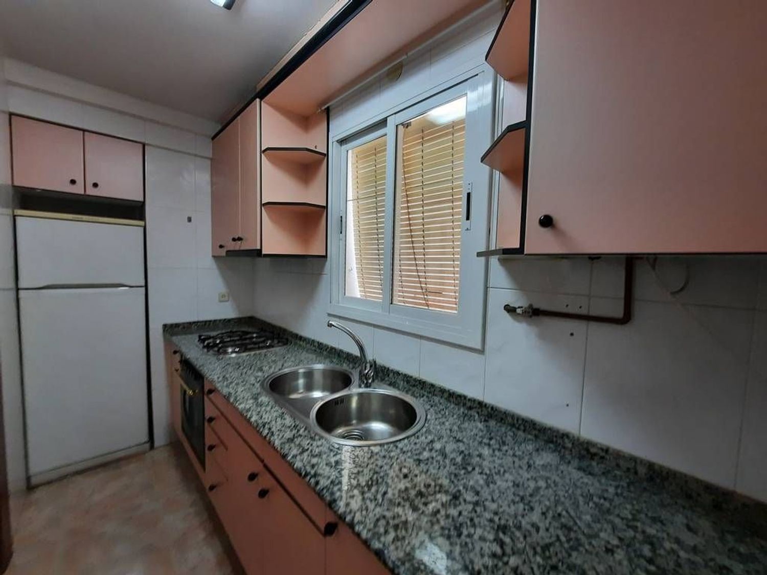 Apartamento para venda, em frente ao mar, na Plaza de Venus, em Salou.