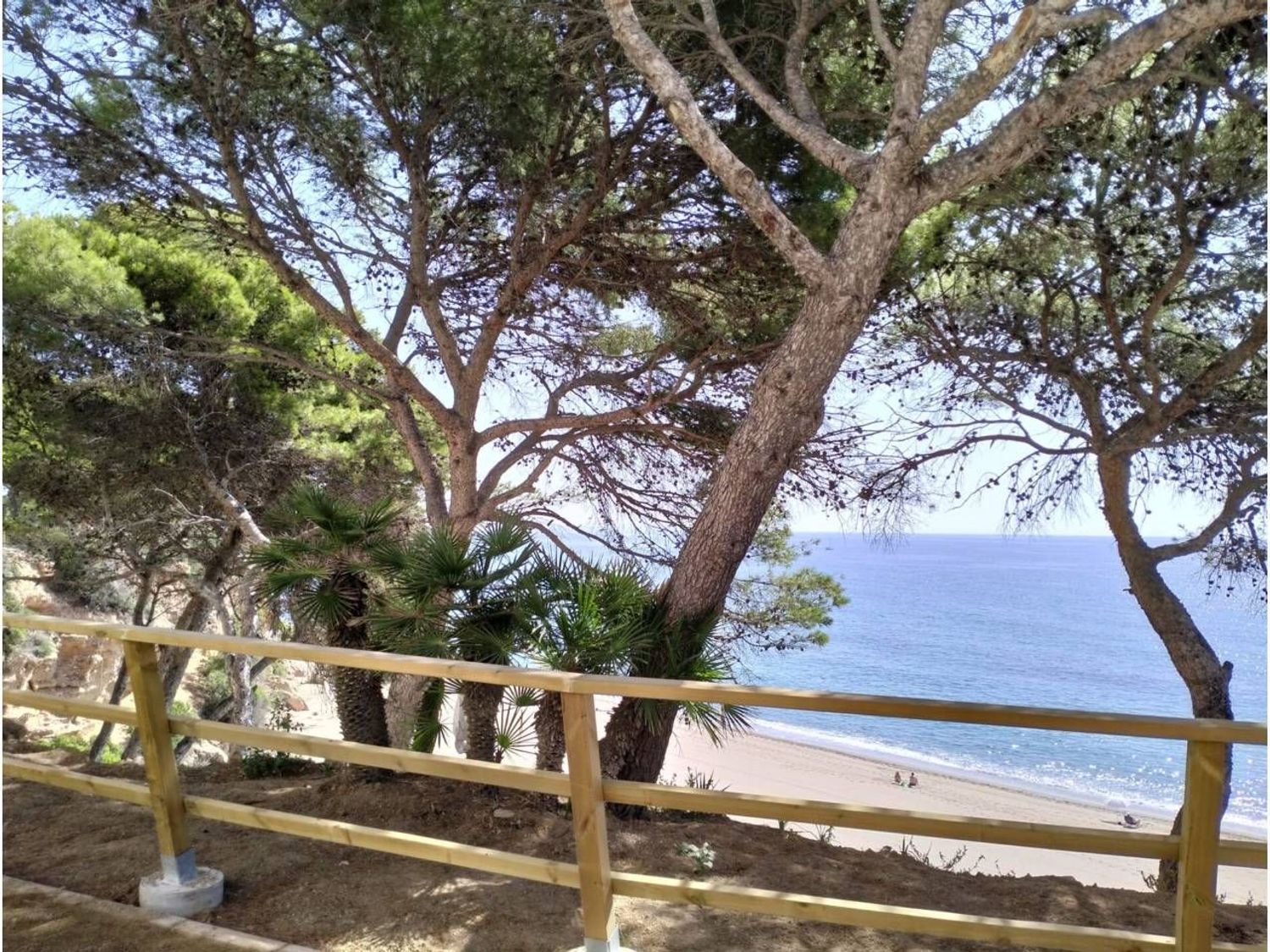 Apartment for sale, in first line of sea in Paseo del Mediterrani, in Mont-Roig del Camp