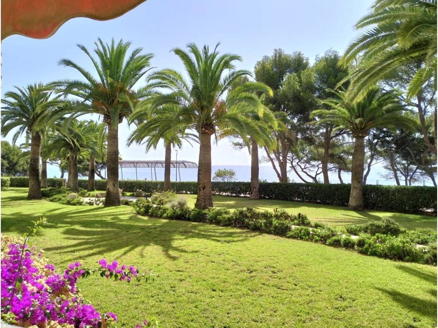 Apartment for sale, in first line of sea in Paseo del Mediterrani, in Mont-Roig del Camp