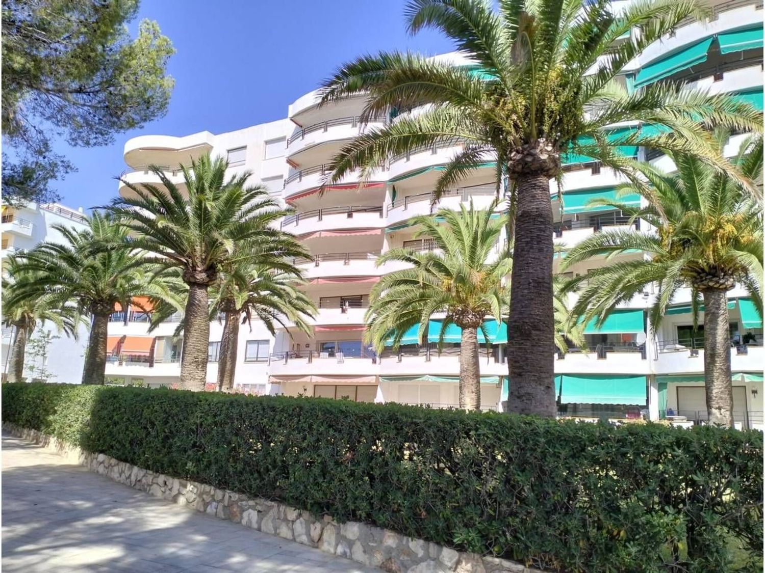 Apartment for sale, in first line of sea in Paseo del Mediterrani, in Mont-Roig del Camp