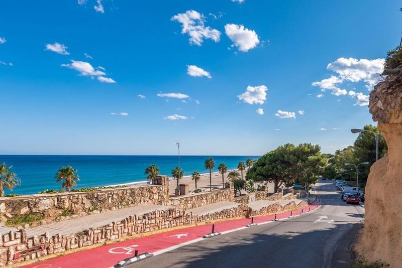 Xalet Parejat en venda Mont-Roig Del Camp, Tarragona. Ref: 3602. Addurno.com