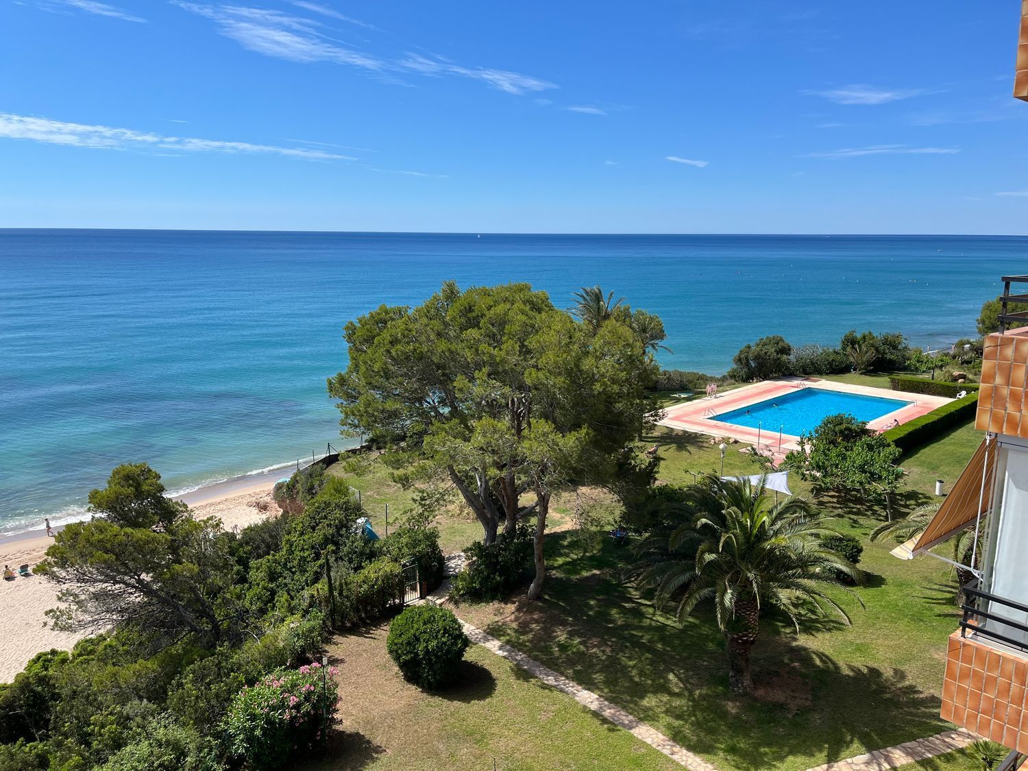 Apartamento para venda, em primeira linha de mar no Paseo maritimo, em Mont-Roig del Camp.