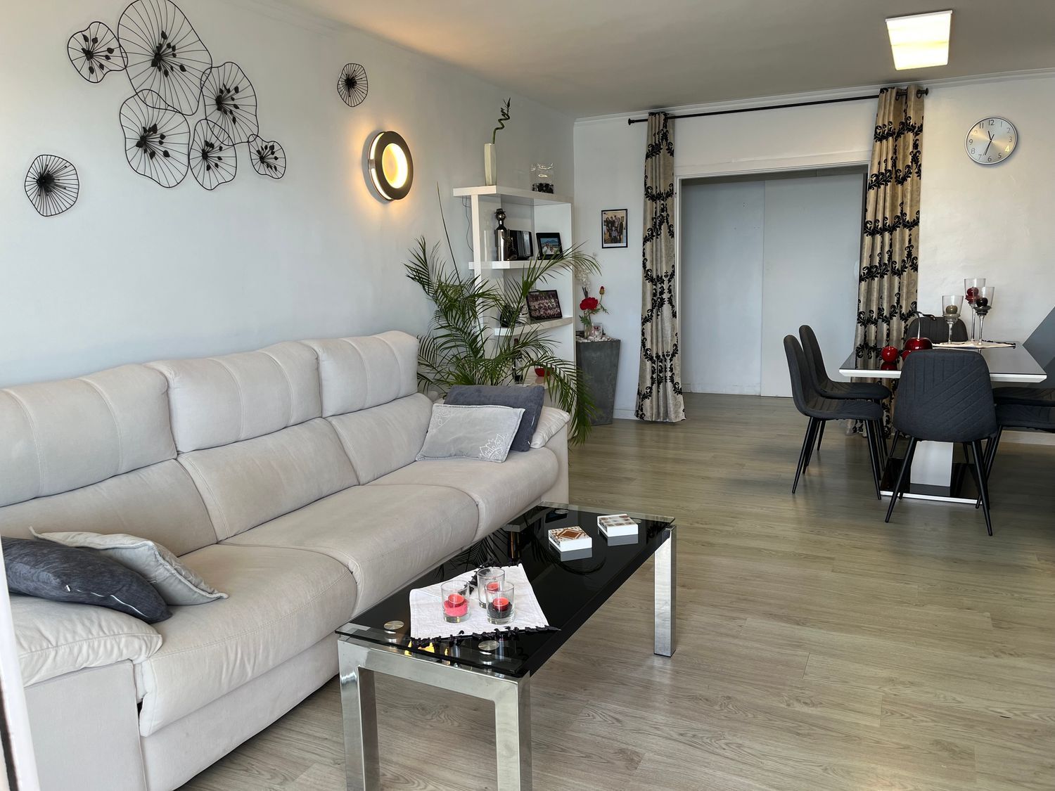 Apartamento para venda, em primeira linha de mar no Paseo maritimo, em Mont-Roig del Camp.