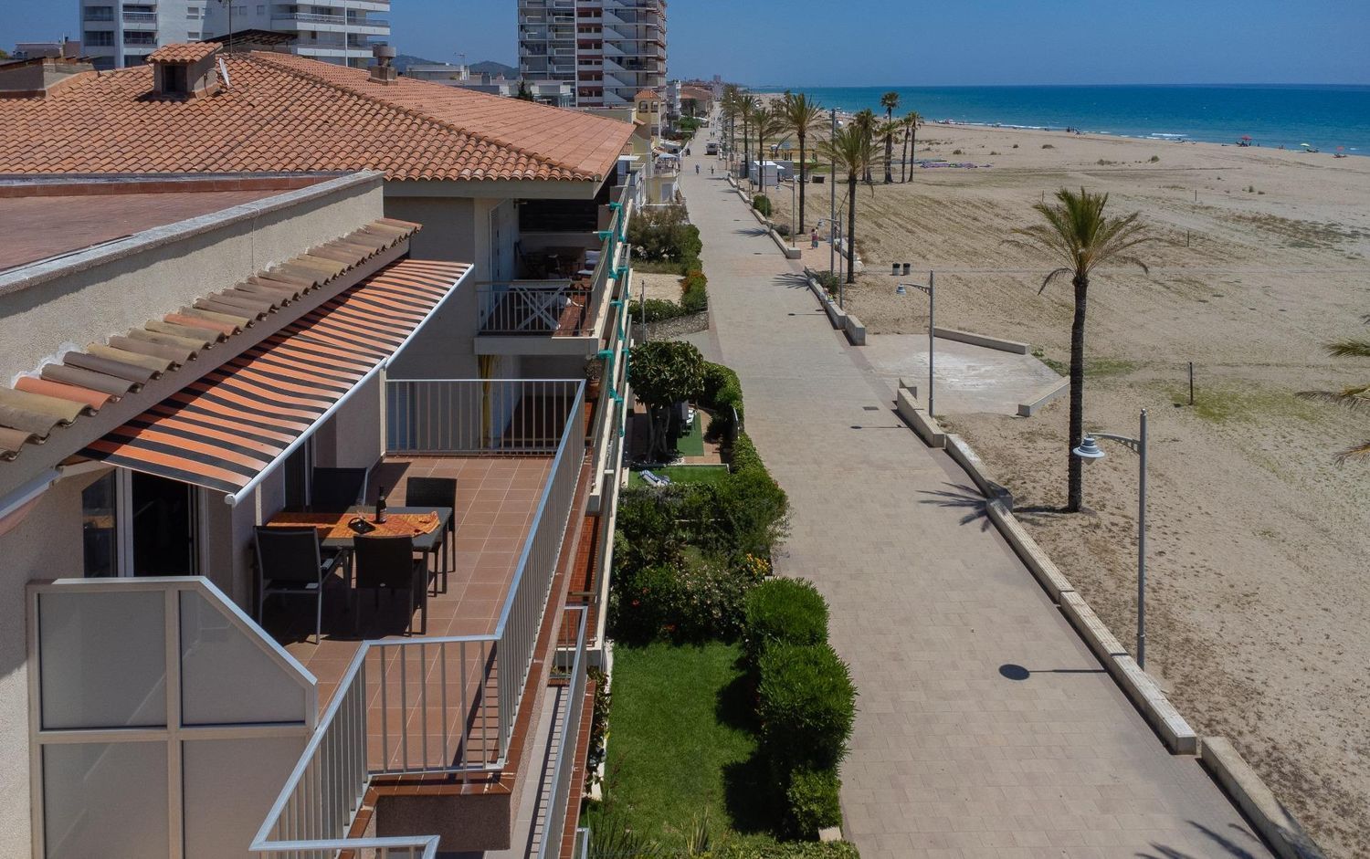 Penthouse for sale, in first line of sea in San Salvador beach, in El Vendrell.