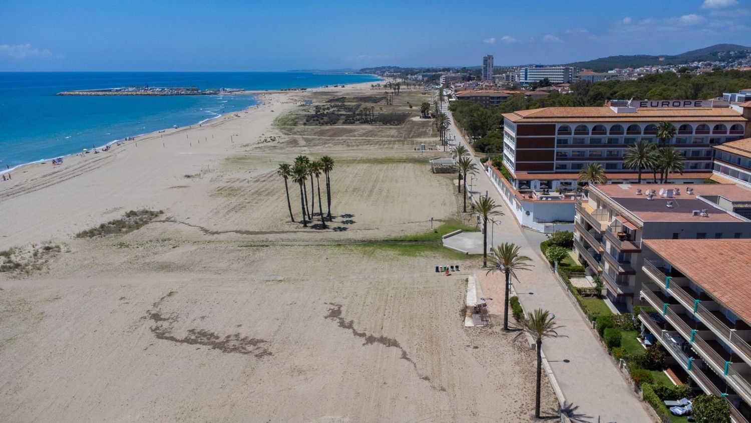 Ático en venta, en primera linea de mar en playa San Salvador, en El Vendrell.