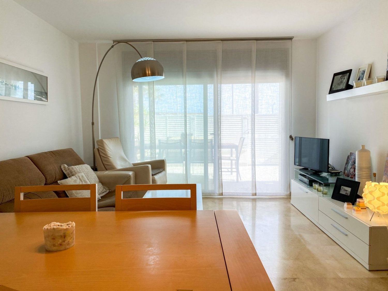 Apartment for sale, in first line of sea in Plaza Pessebre, in Vendrell.