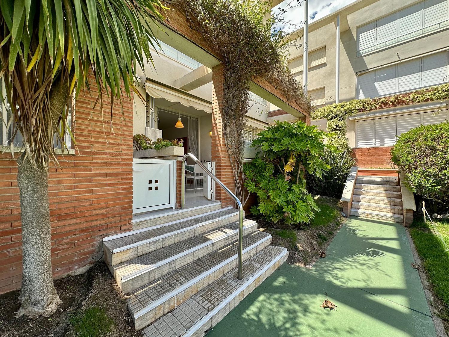 Apartment for sale, in first line of sea in Paseo Marítim de Masia Blanca, in El Vendrell.