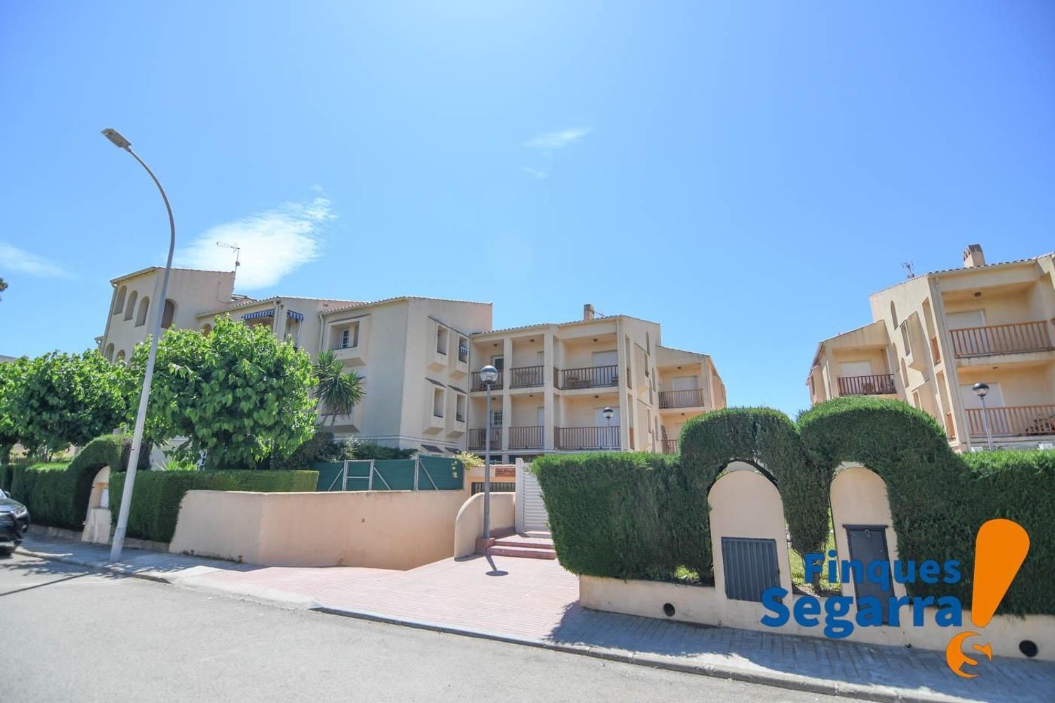 Apartment for sale, in first line of sea in Paseo Marítim de Masia Blanca, in El Vendrell.