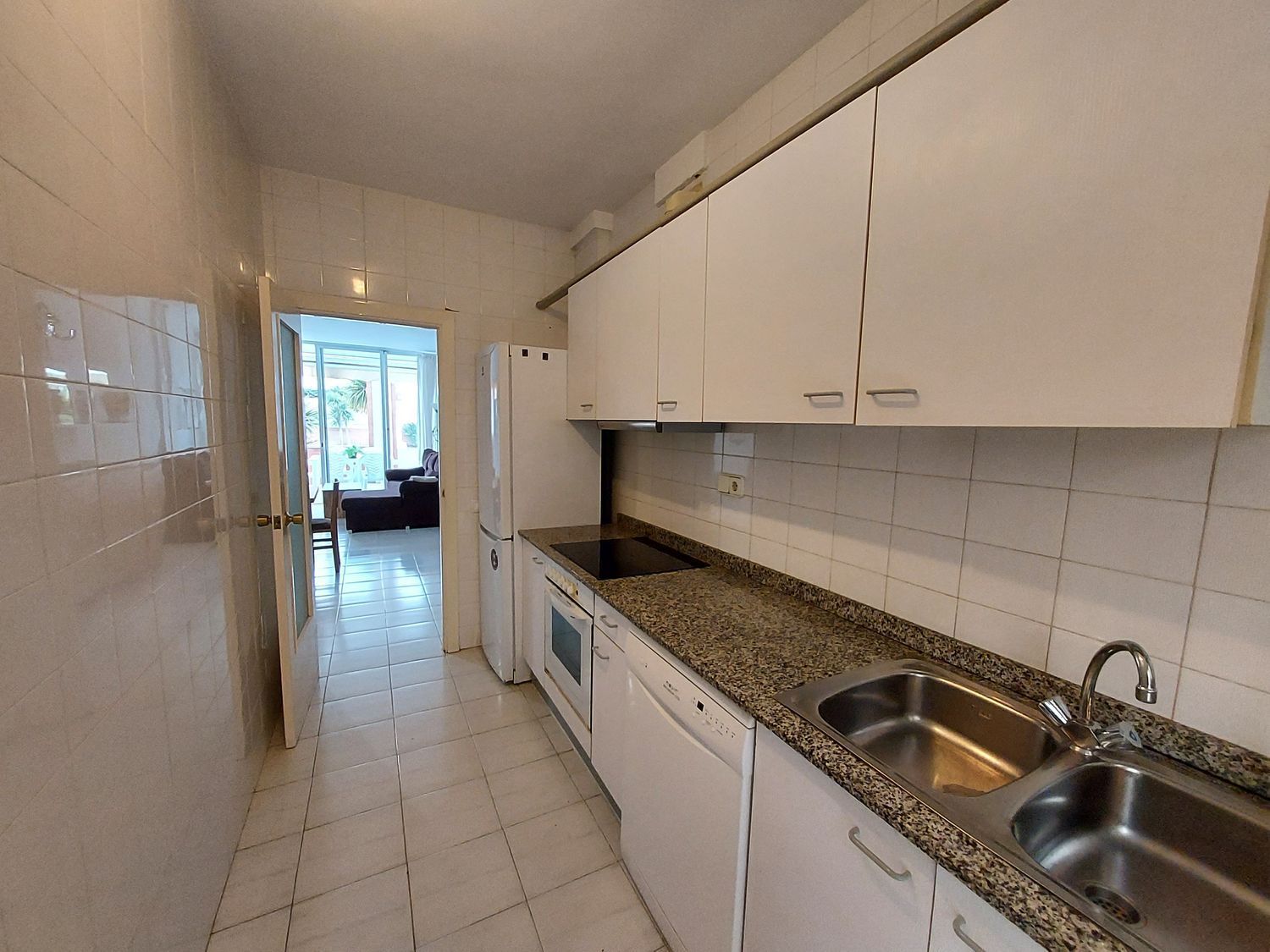 Apartamento à venda, em frente ao mar, no Paseo Marítim Masia Blanca, em El Vendrell.