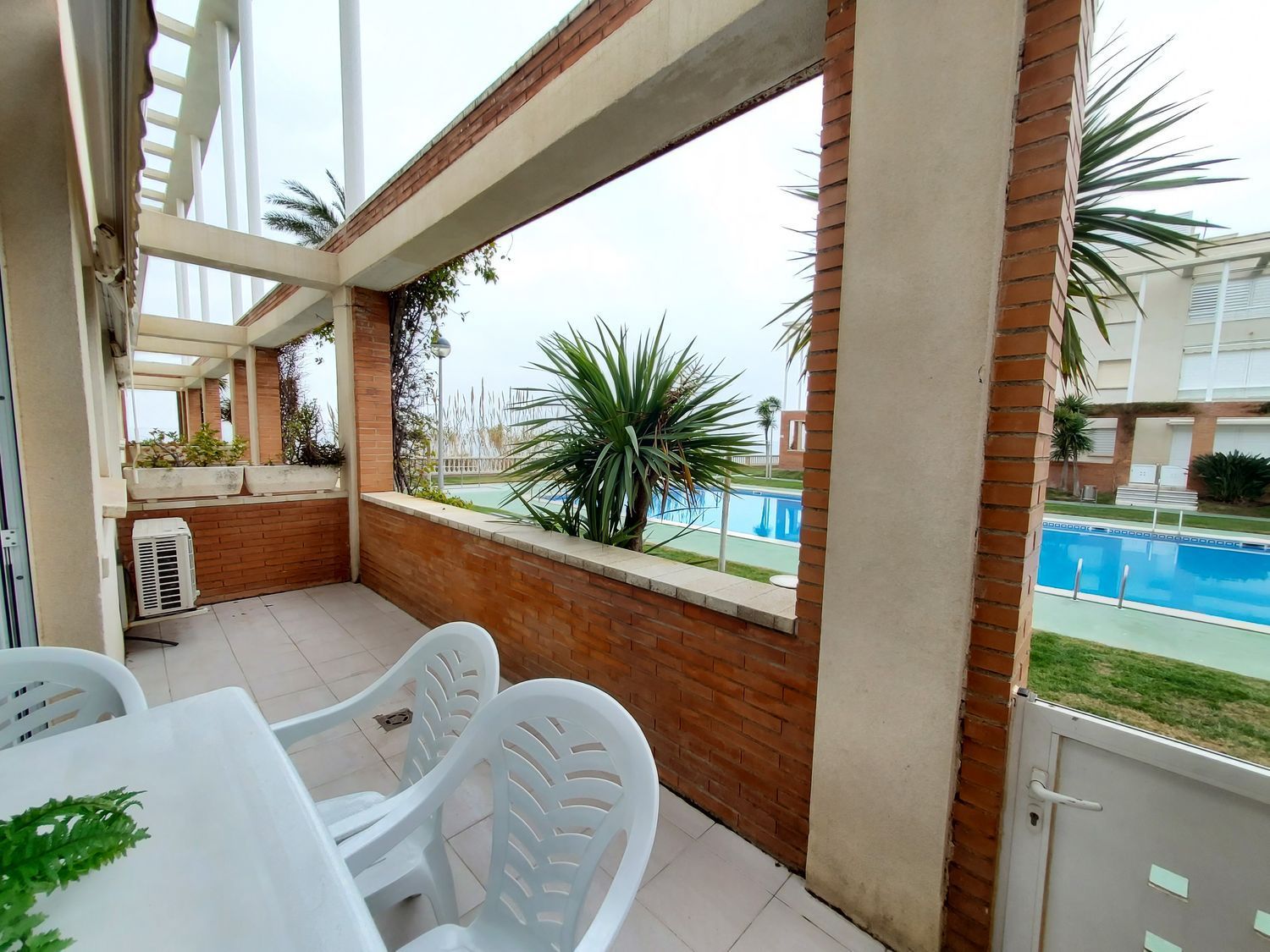 Apartment for sale, in first line of sea in Paseo Marítim Masia Blanca, in El Vendrell.